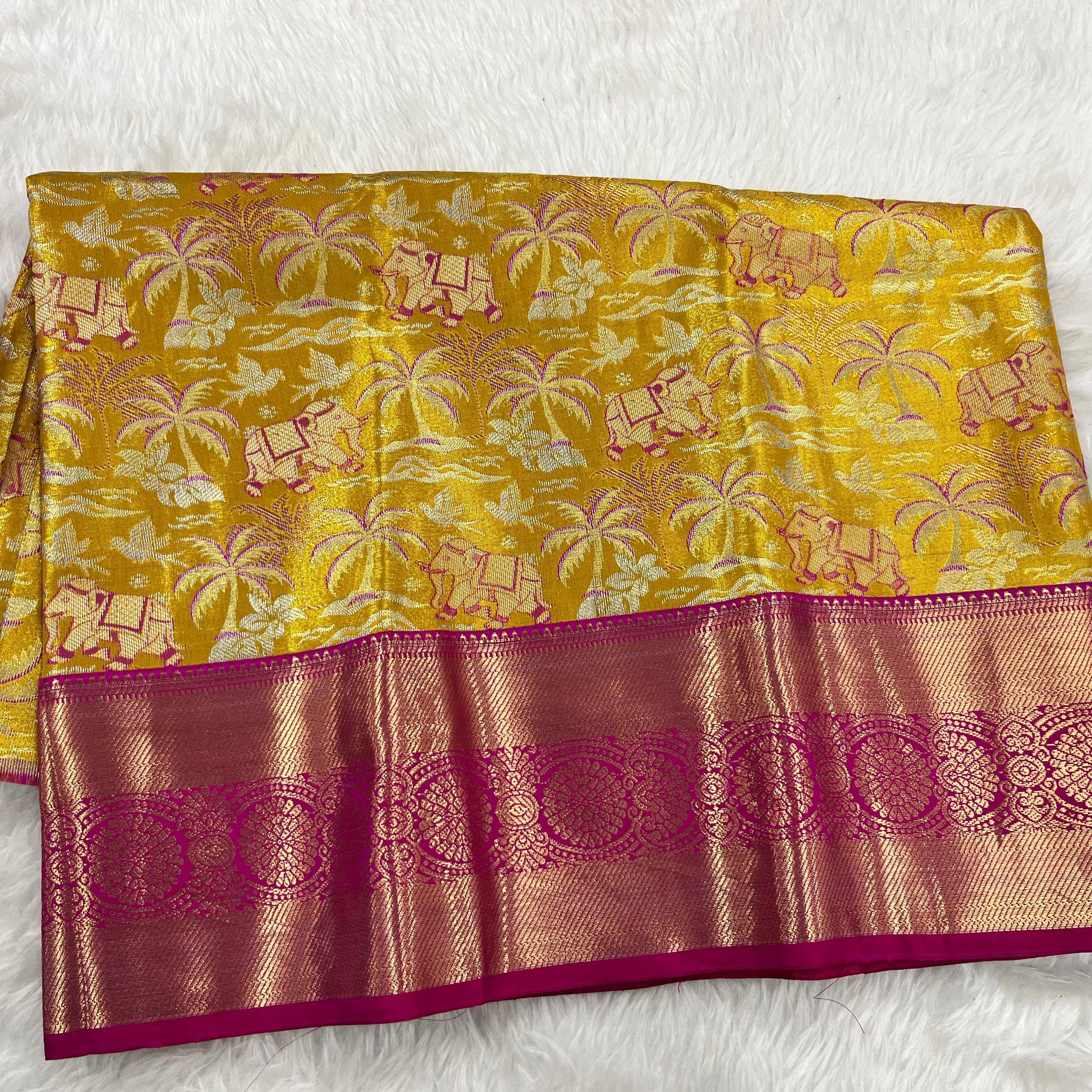 (2–5  Year) Lehenga – Unstitched (Blouse + Material)