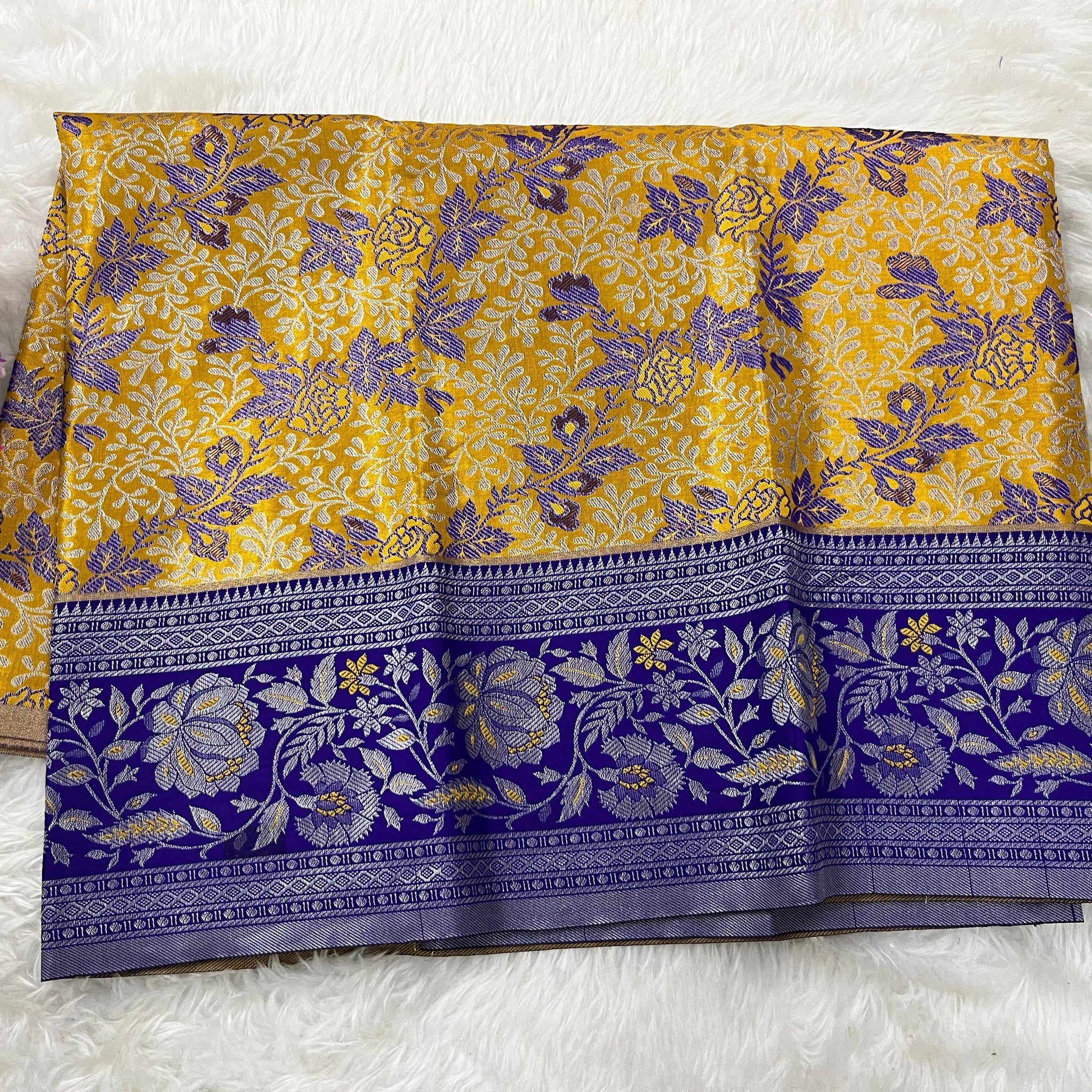 (2–5  Year) Lehenga – Unstitched (Blouse + Material)