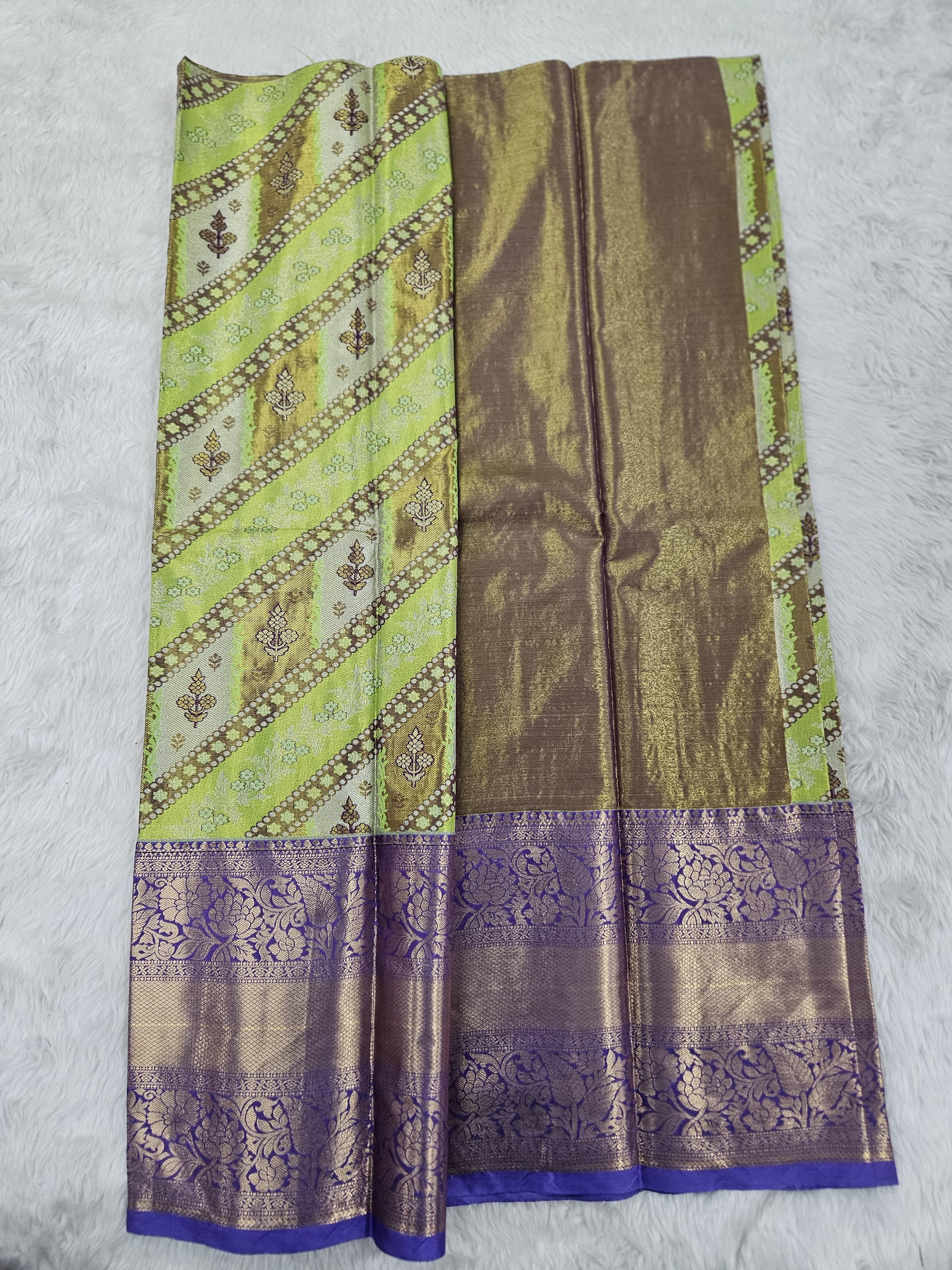 (5–10 Year) Lehenga – Unstitched (Blouse + Material)