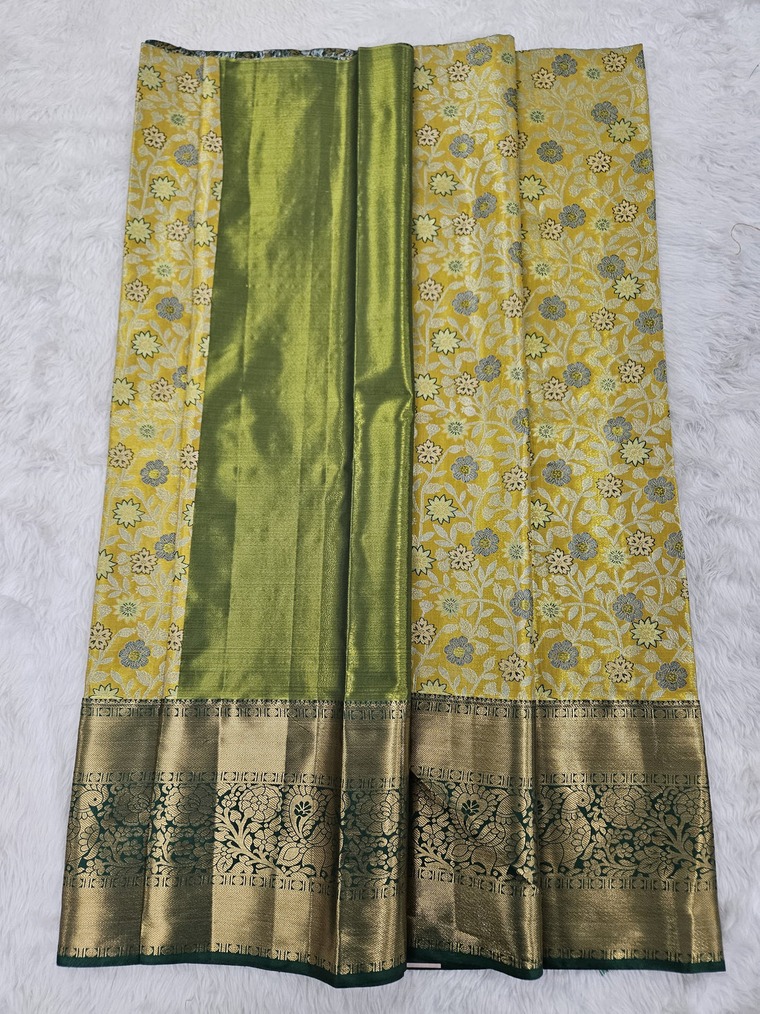 (5–10 Year) Lehenga – Unstitched (Blouse + Material)