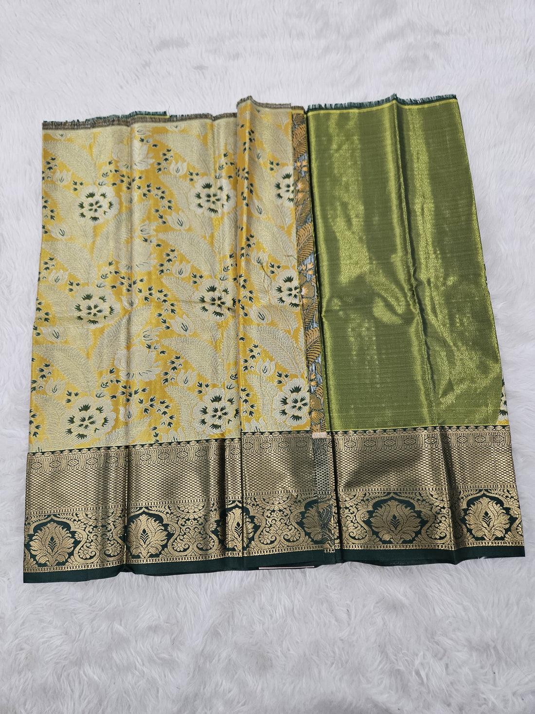 (0–1 Year) Lehenga – Unstitched (Blouse + Material)