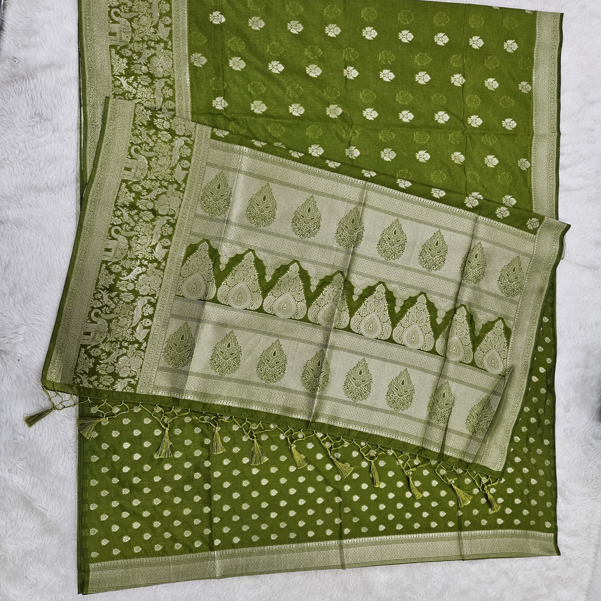 Banarasi saree