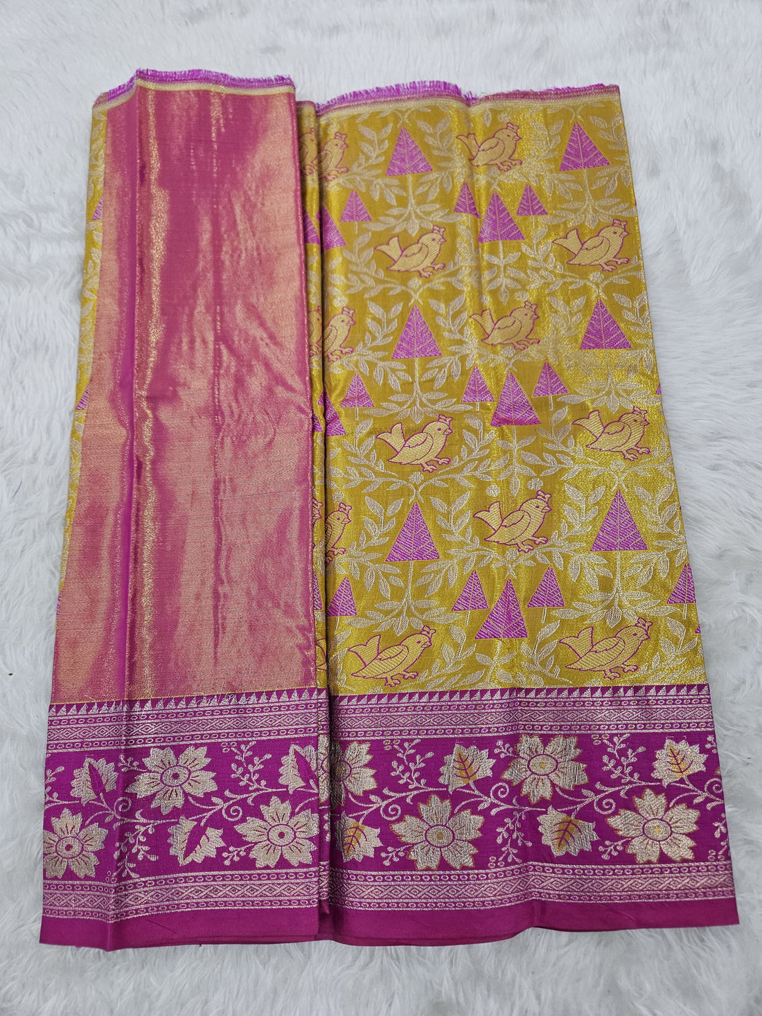 (0–1 Year) Lehenga – Unstitched (Blouse + Material)