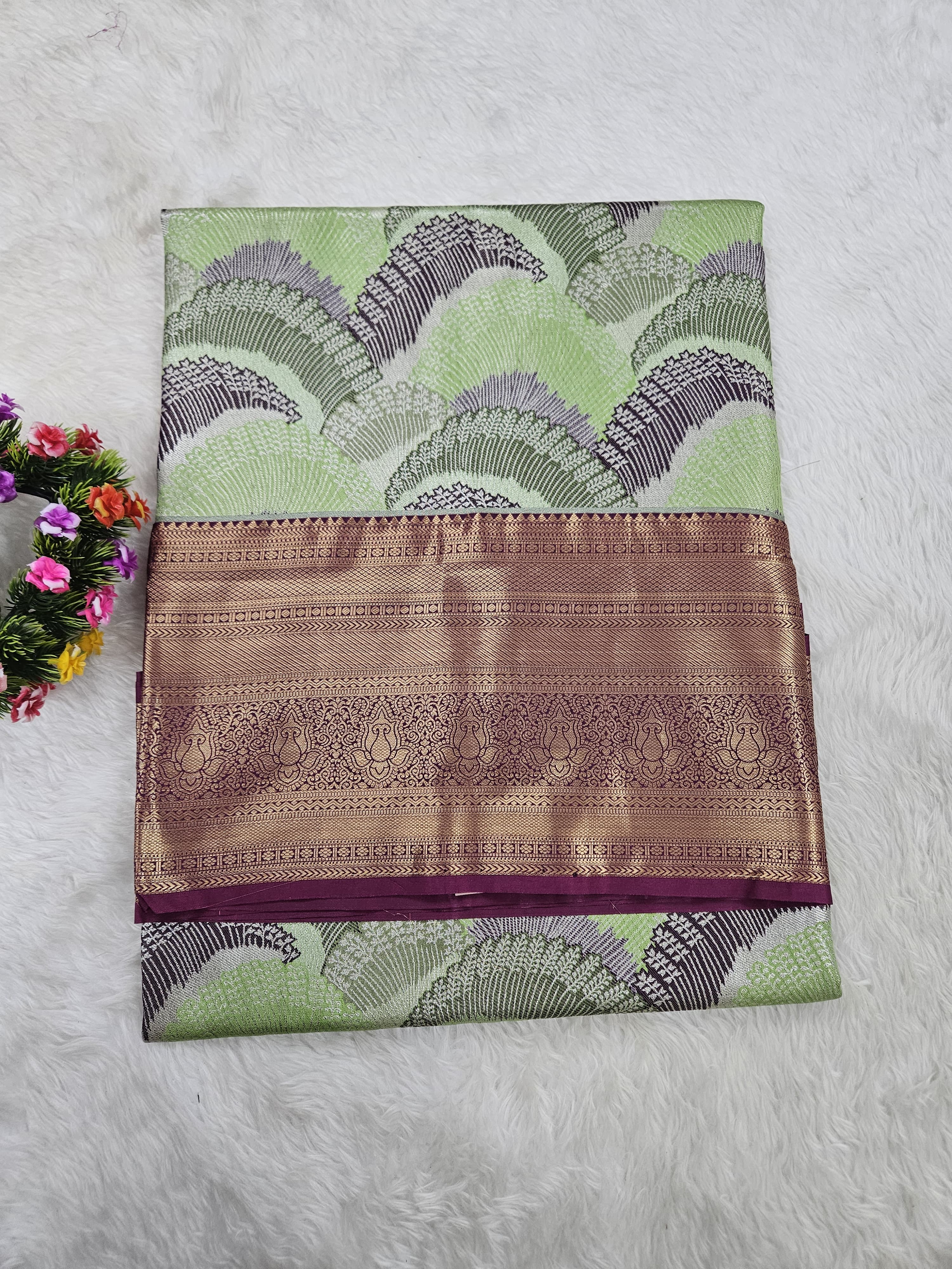 Semi kanchipattu saree