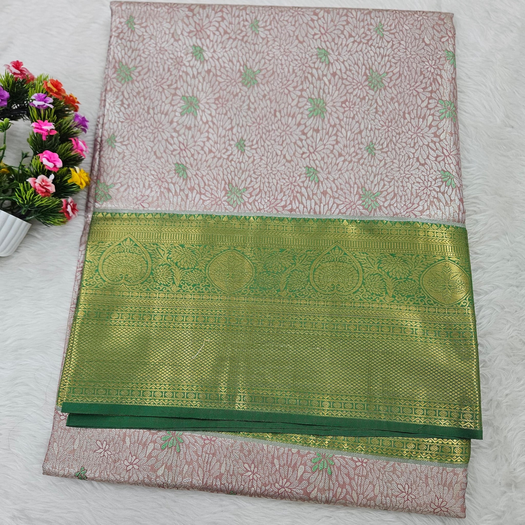 Semi kanchipattu saree