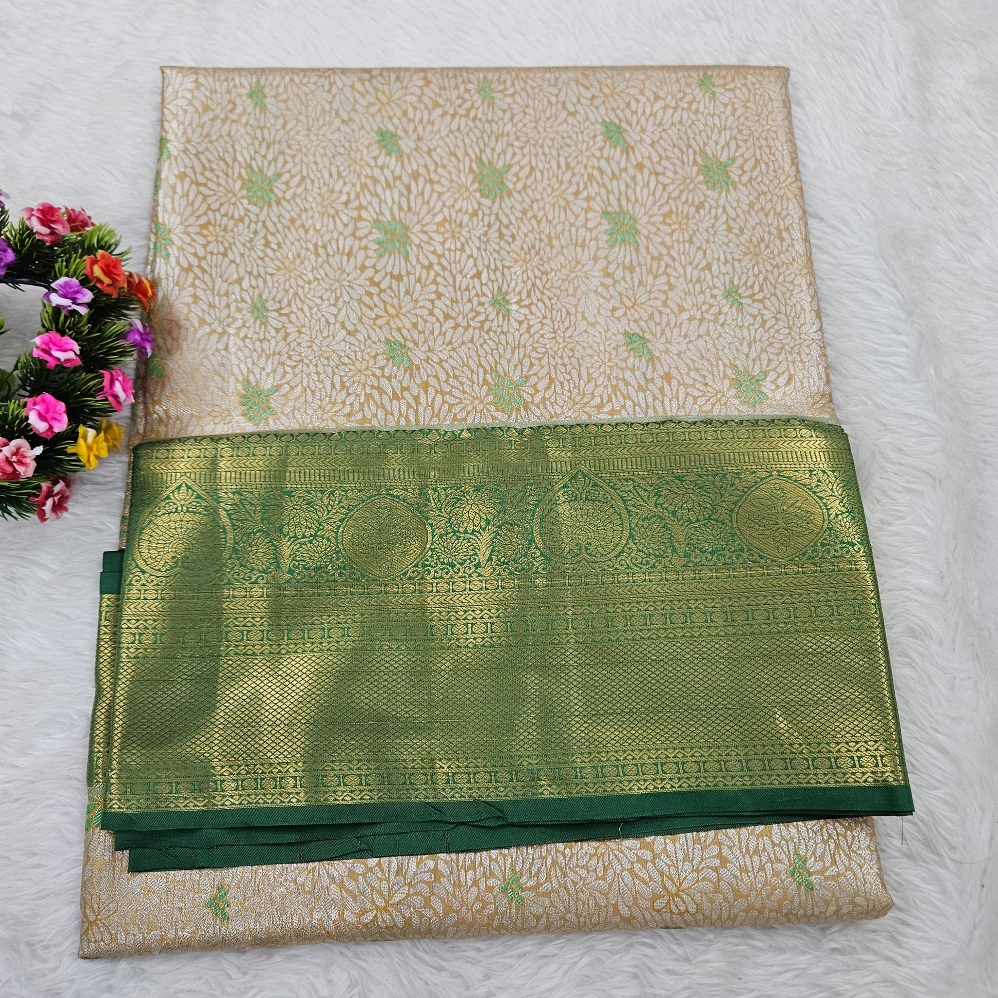 Semi kanchipattu saree