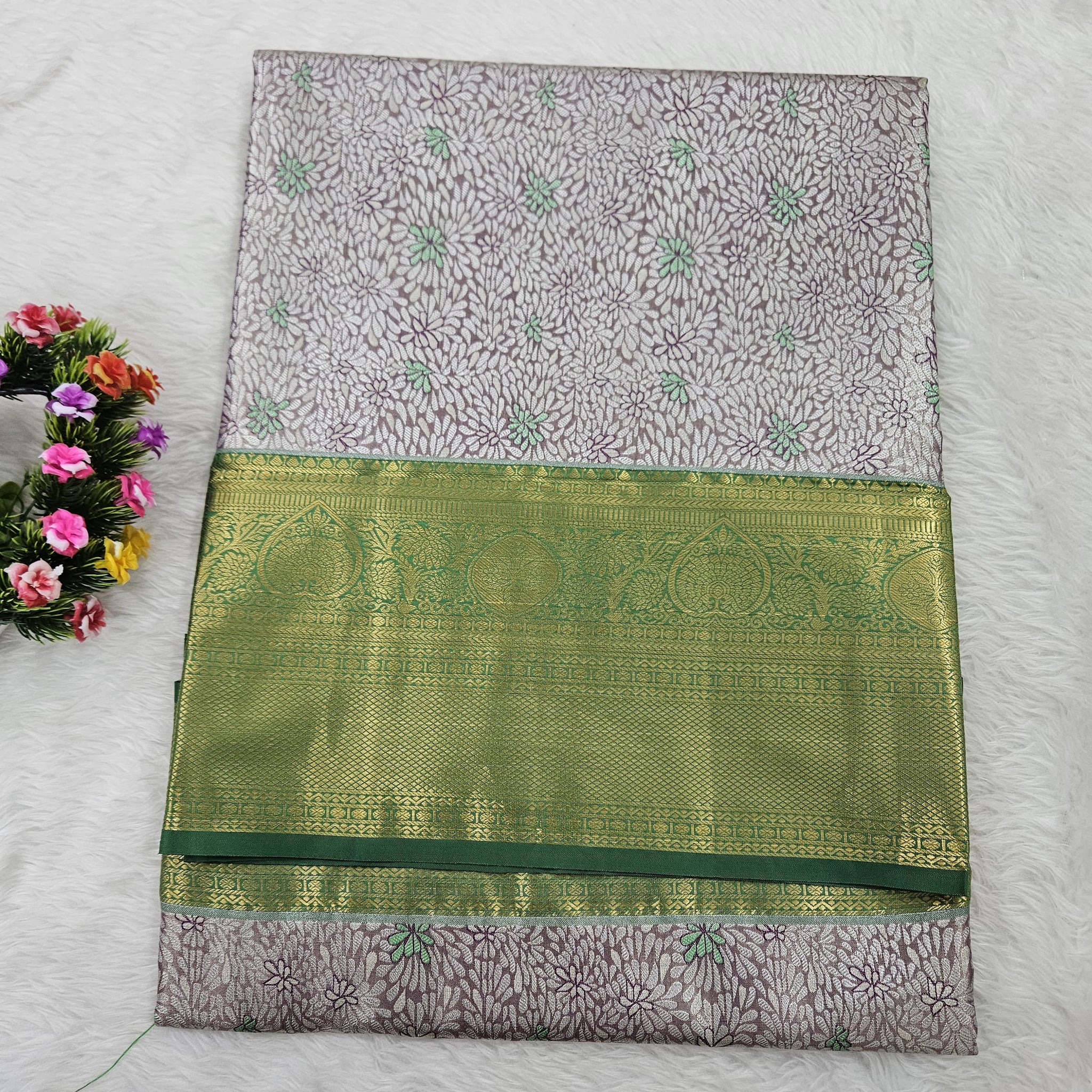 Semi kanchipattu saree