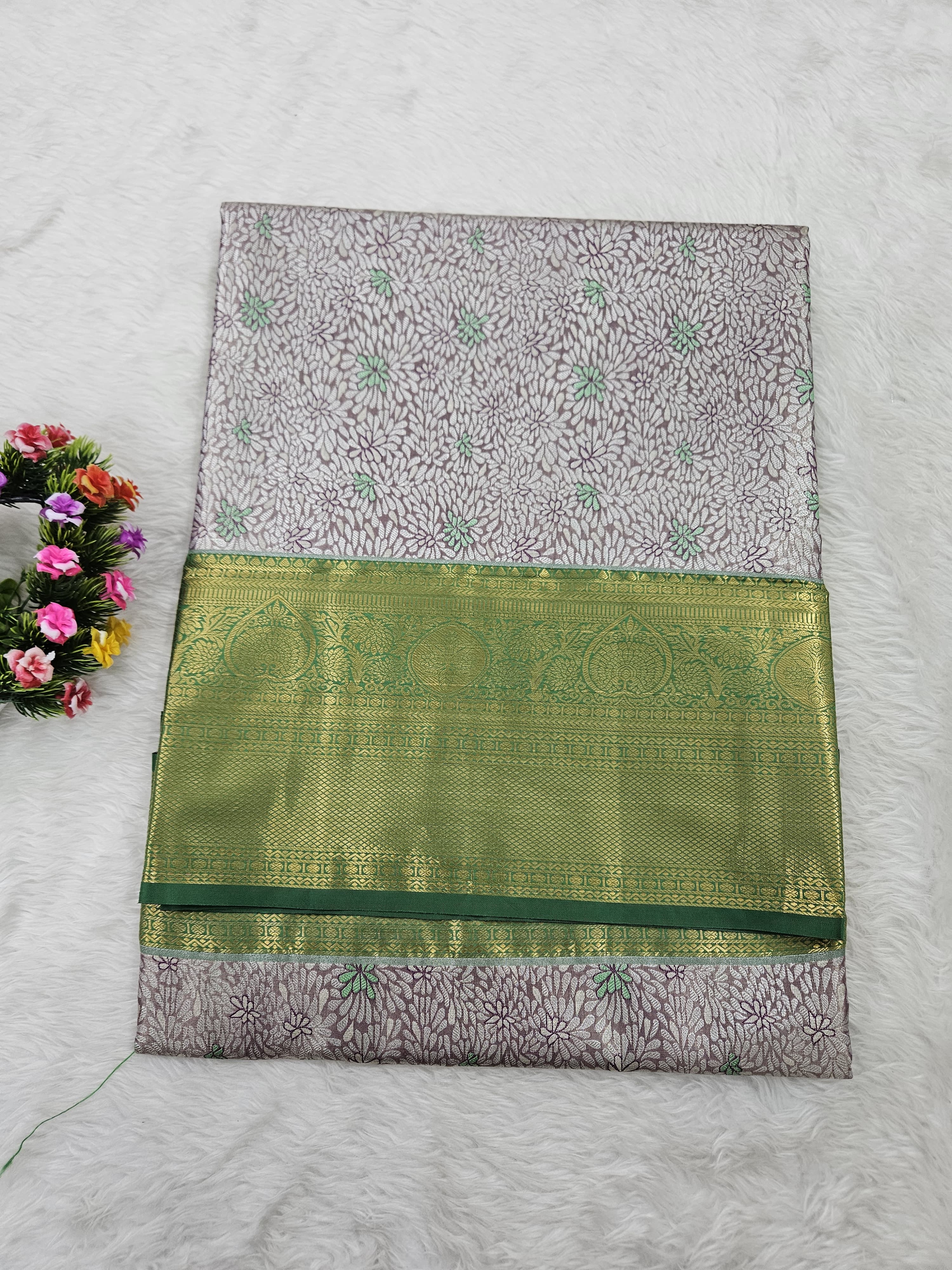 Semi kanchipattu saree