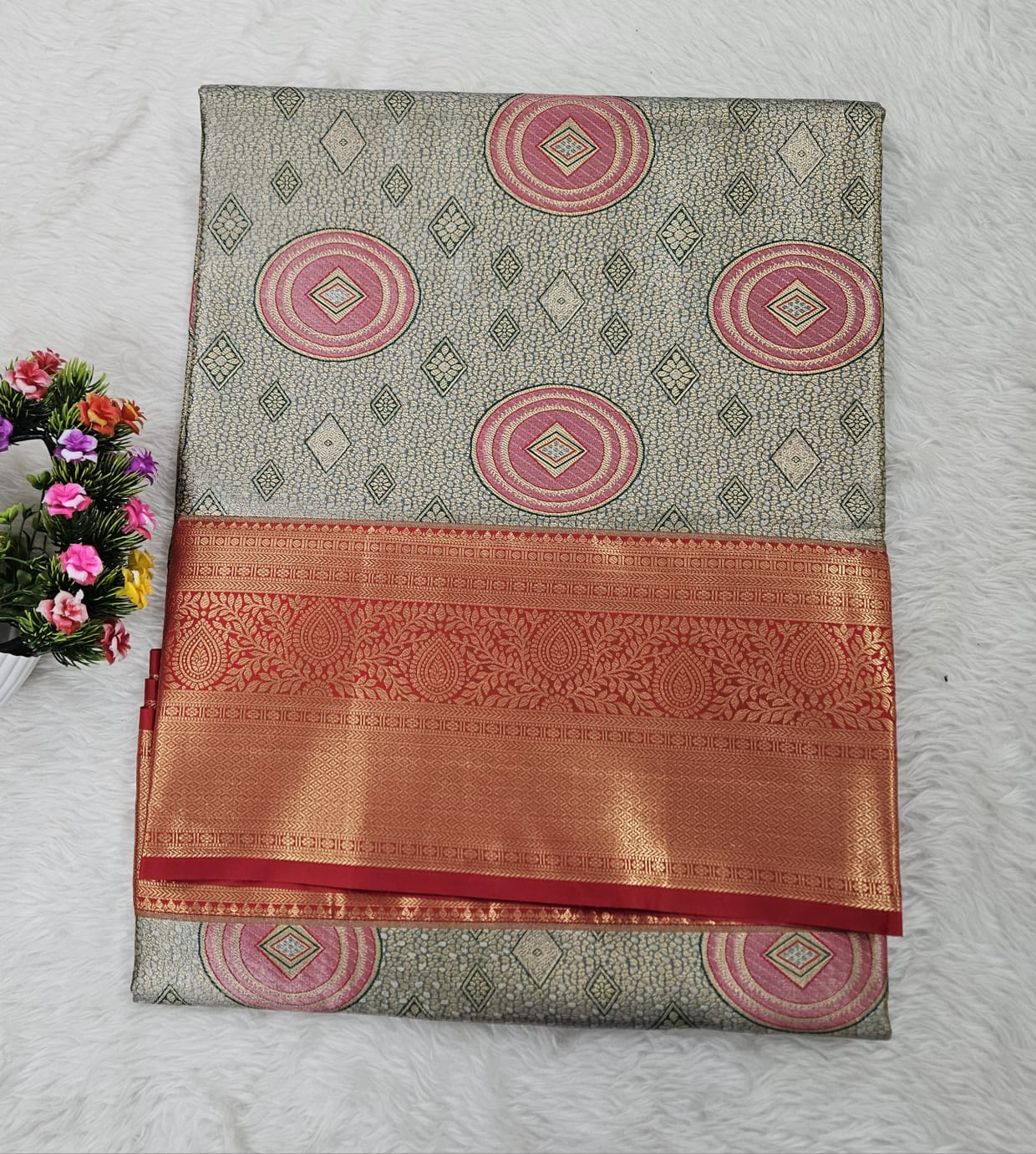 Semi kanchipattu saree