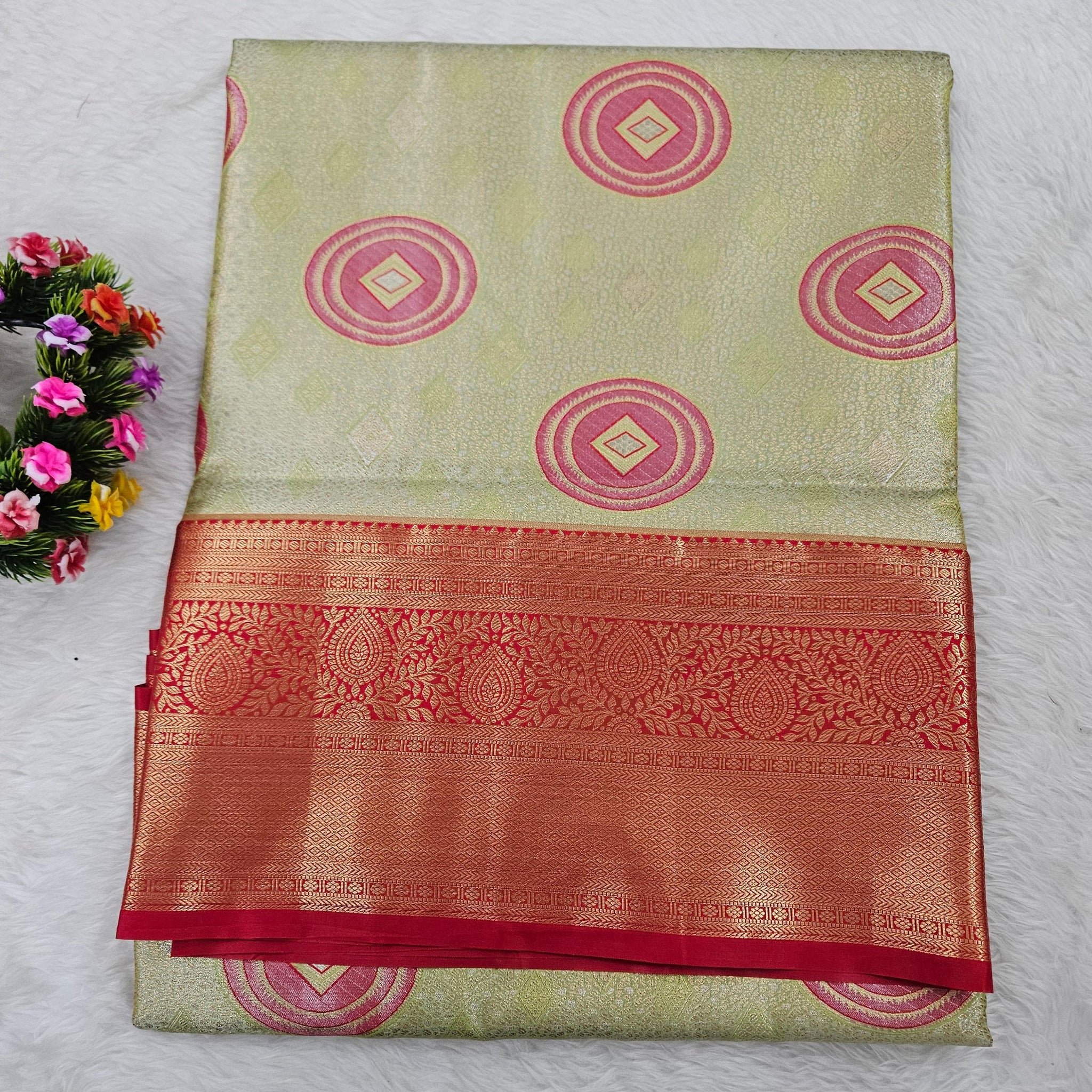 Semi kanchipattu saree