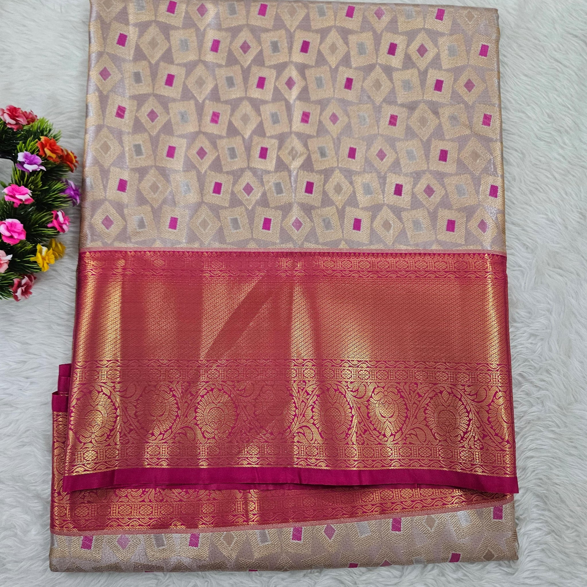 Semi kanchipattu saree