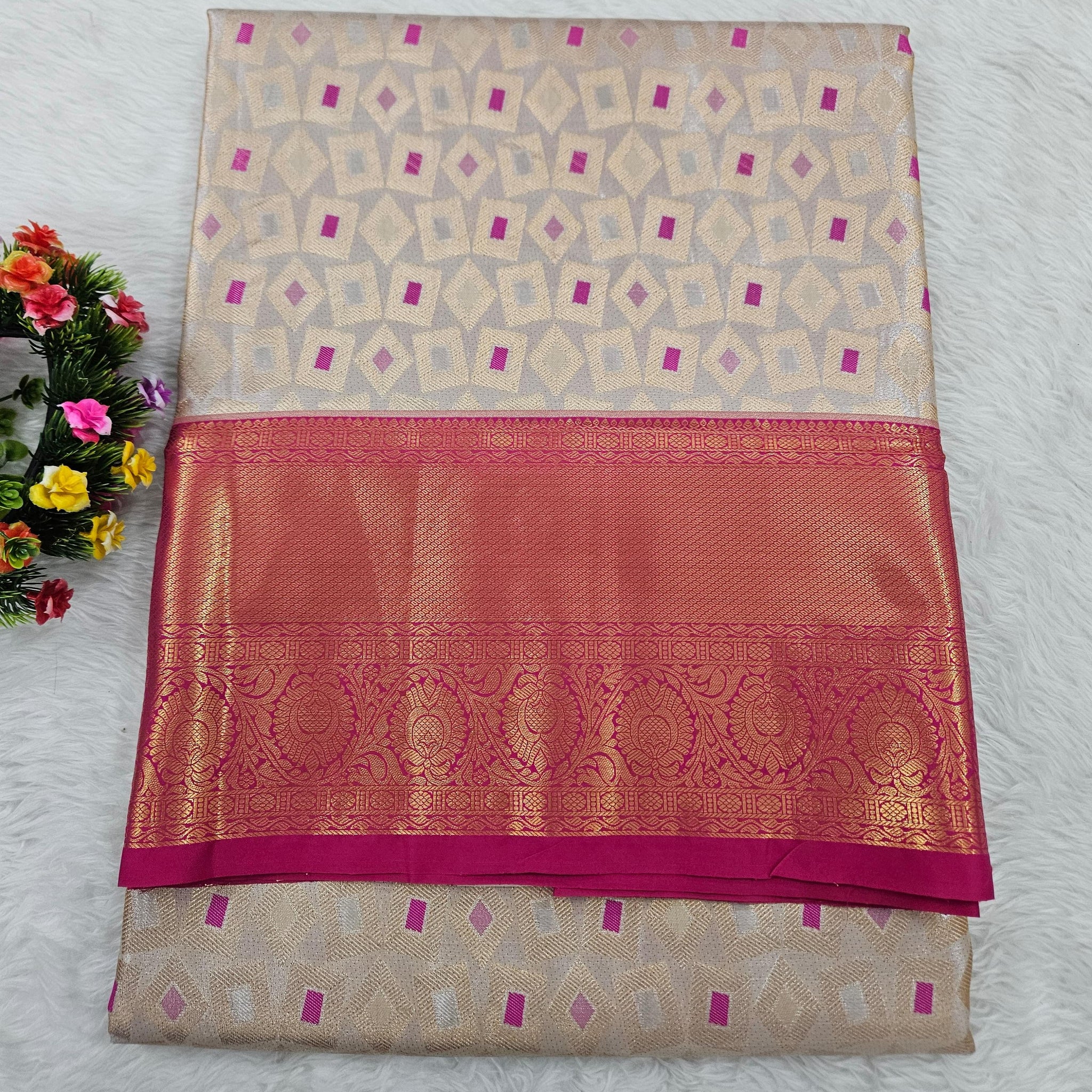 Semi kanchipattu saree