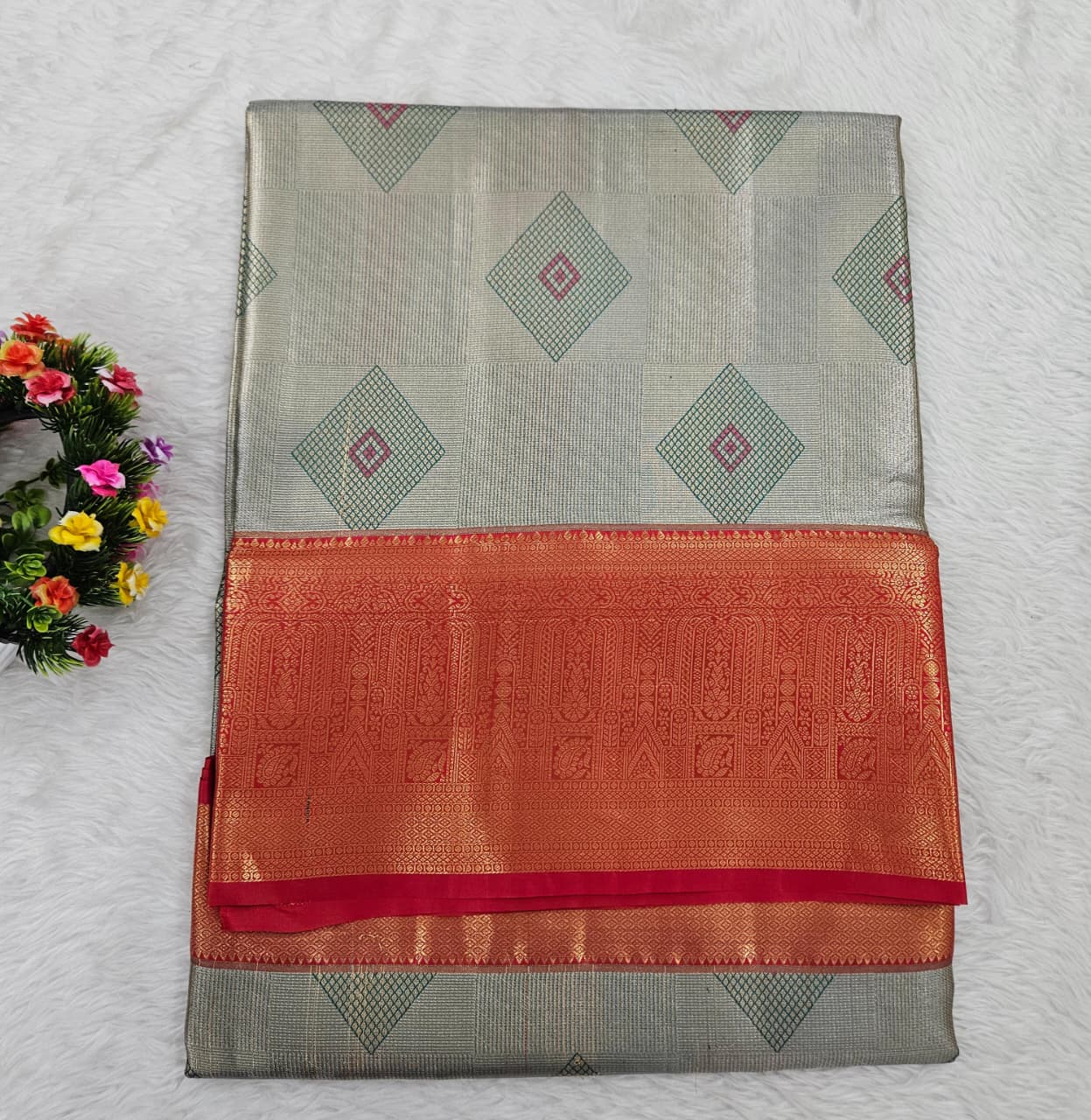 Semi kanchipattu saree