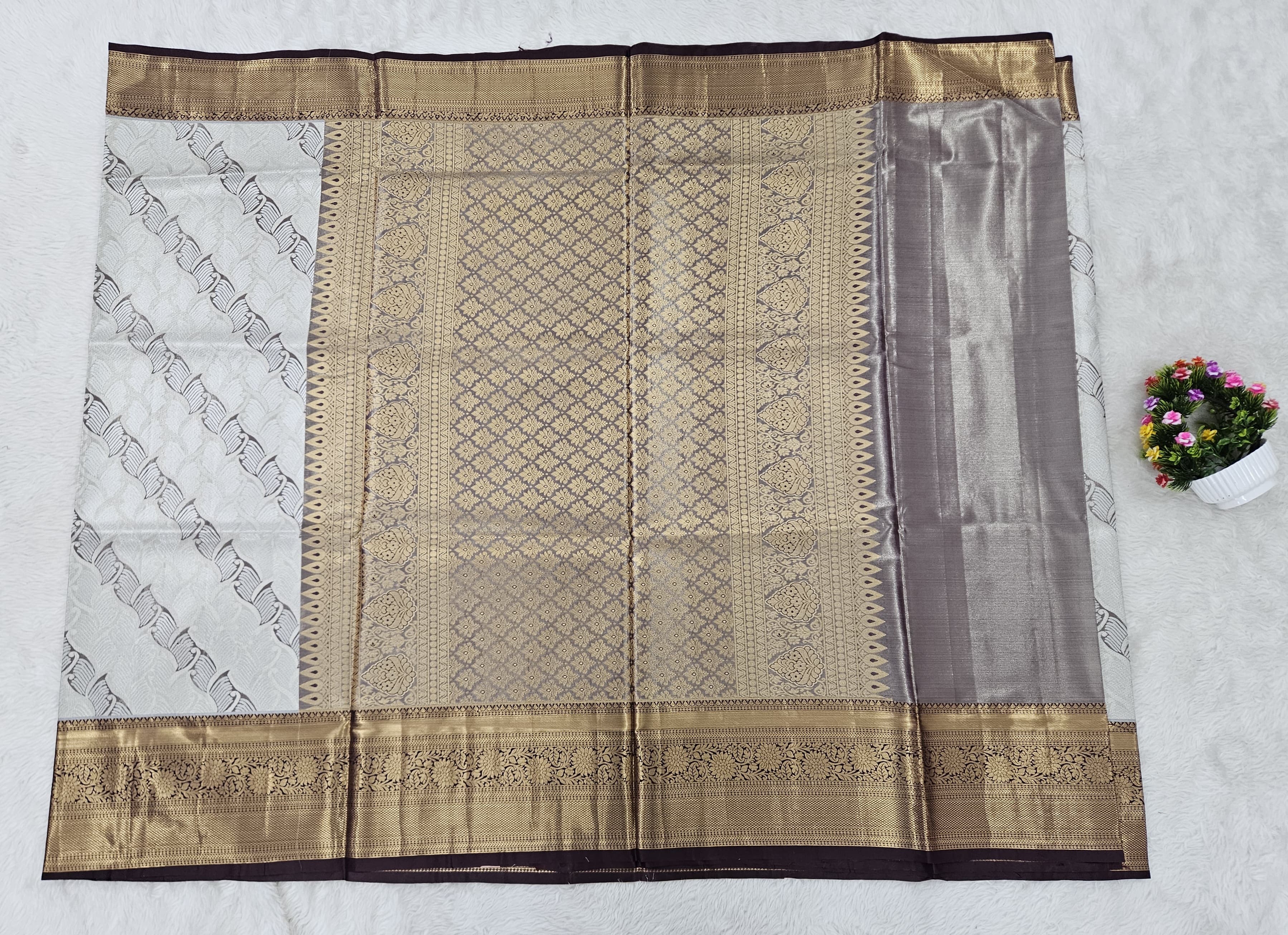 Semi kanchipattu saree