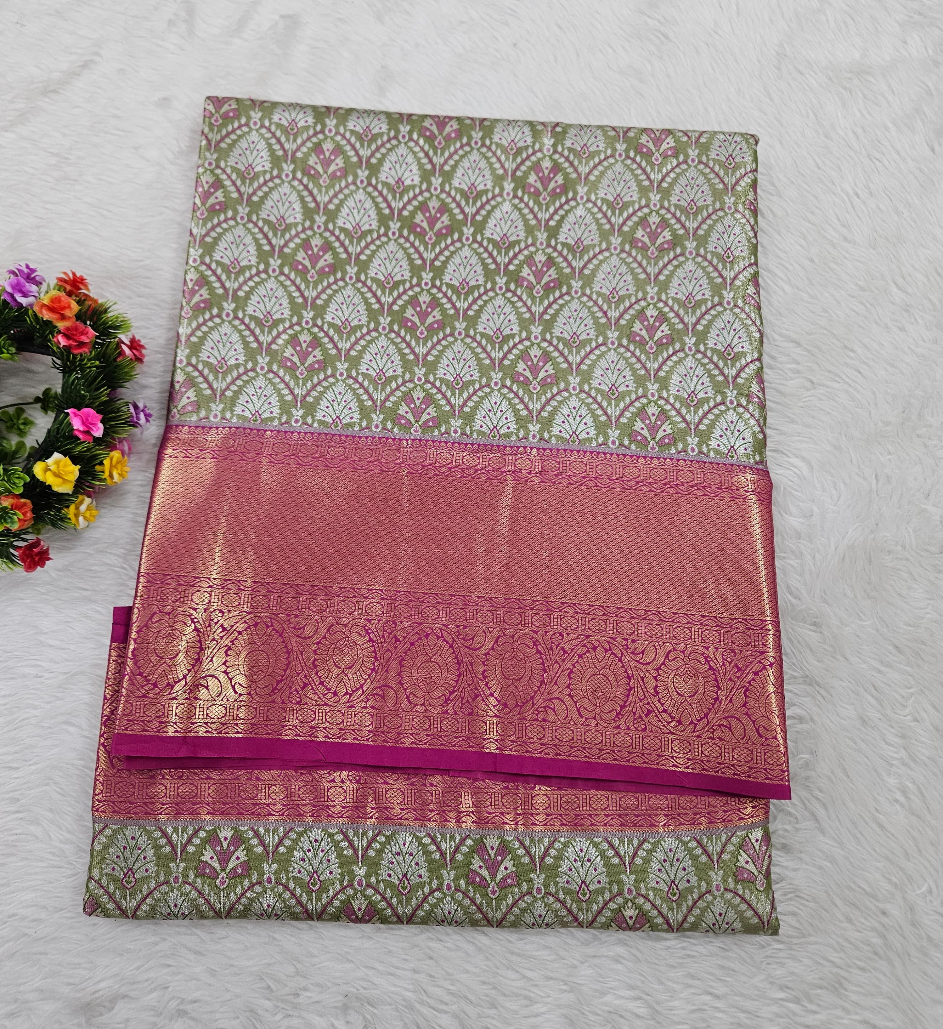 Semi kanchipattu saree