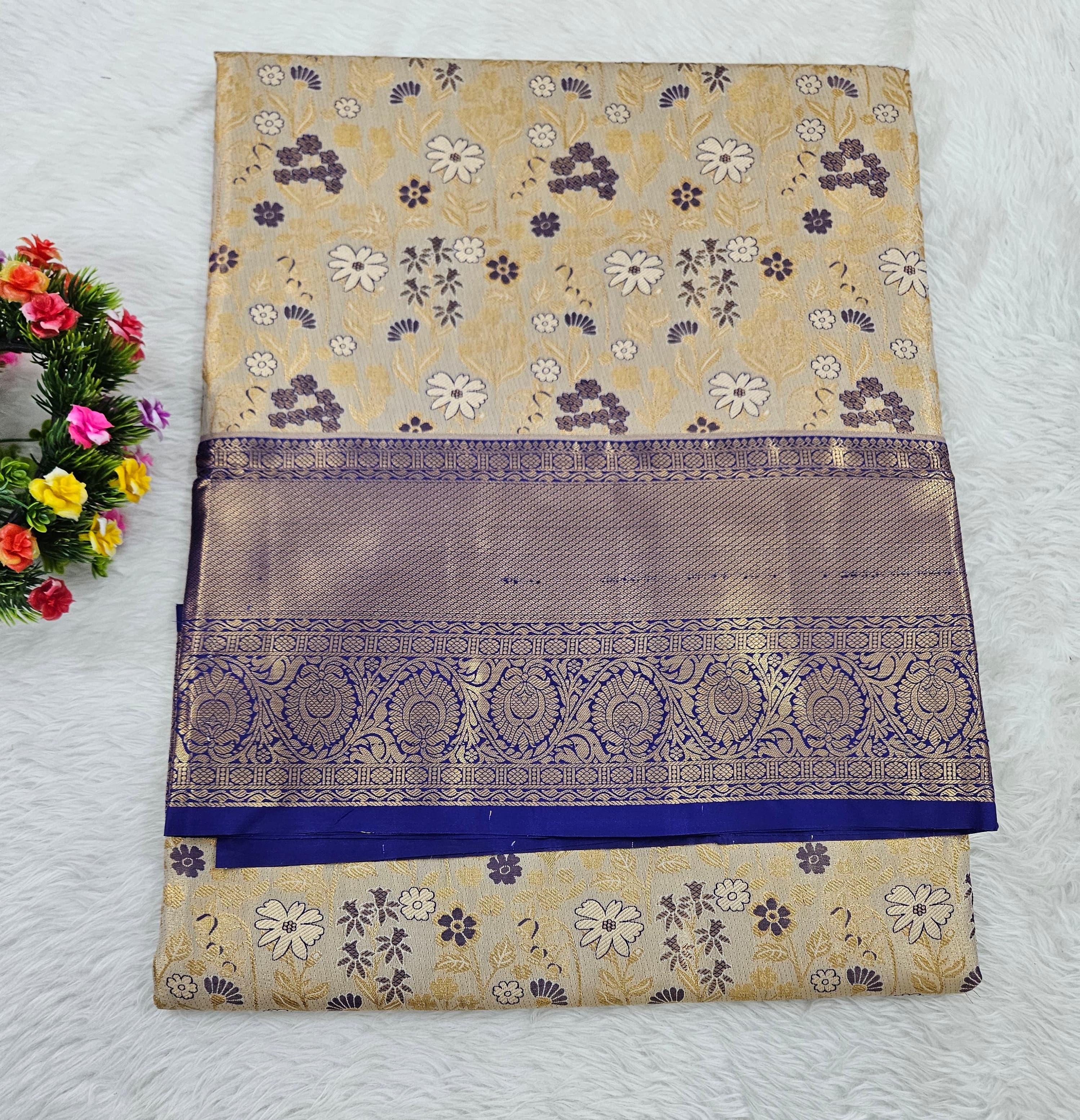 Semi kanchipattu saree