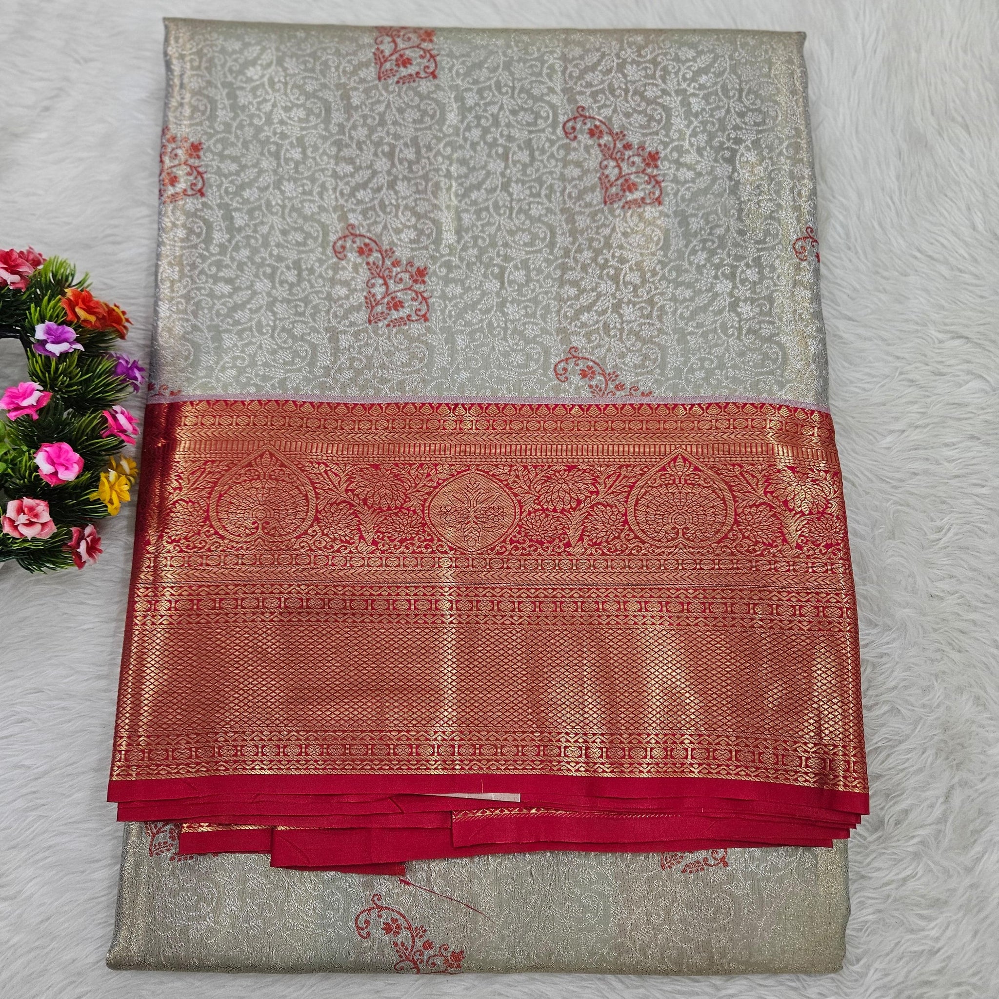 Semi kanchipattu saree