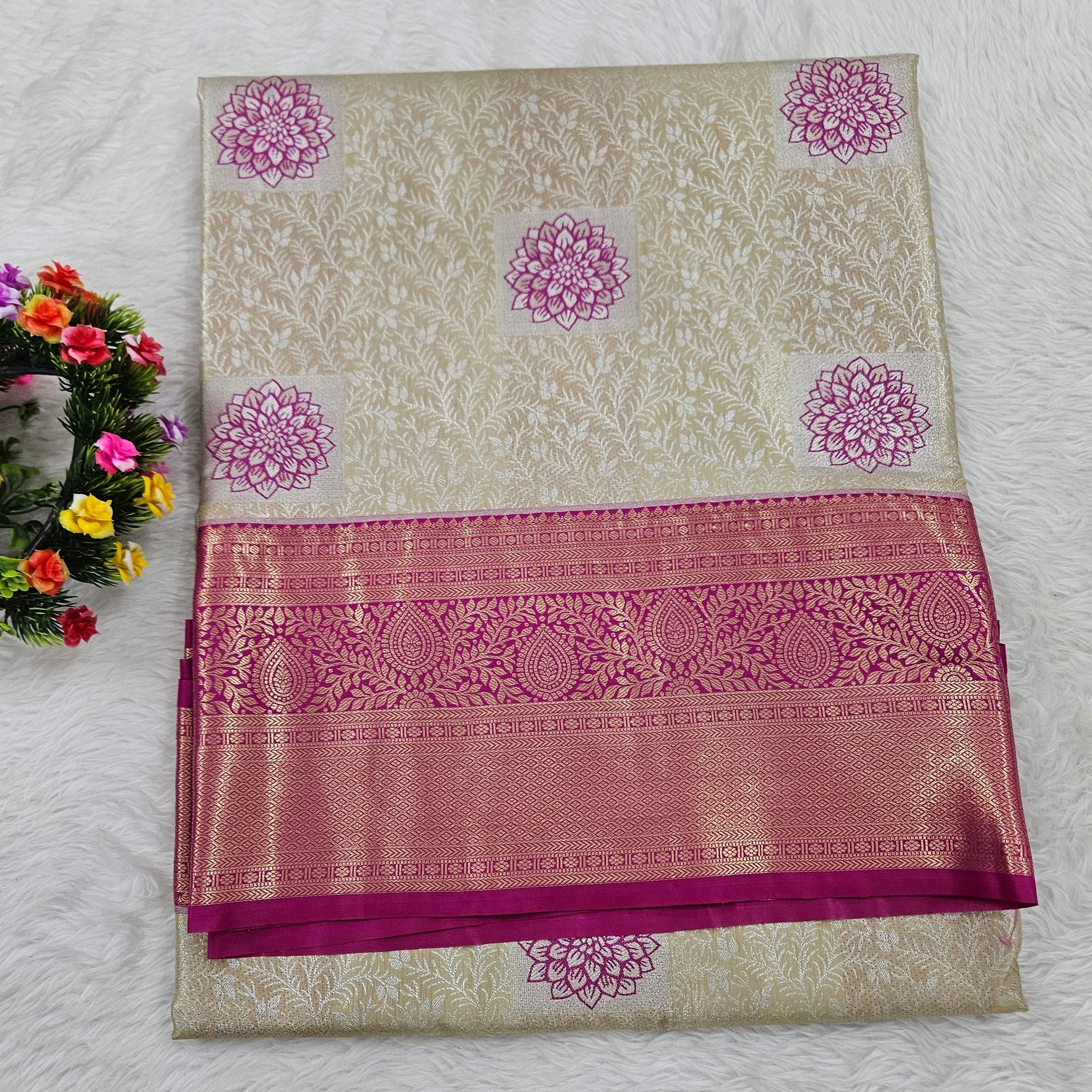 Semi kanchipattu saree