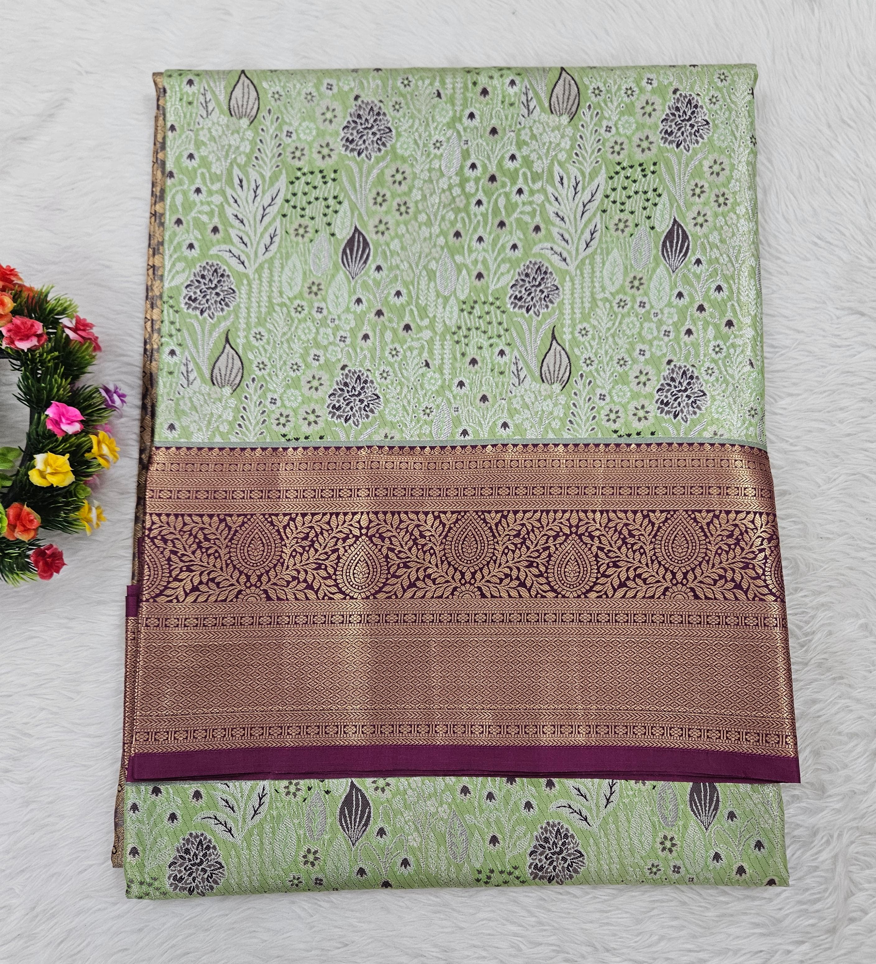 Semi kanchipattu saree