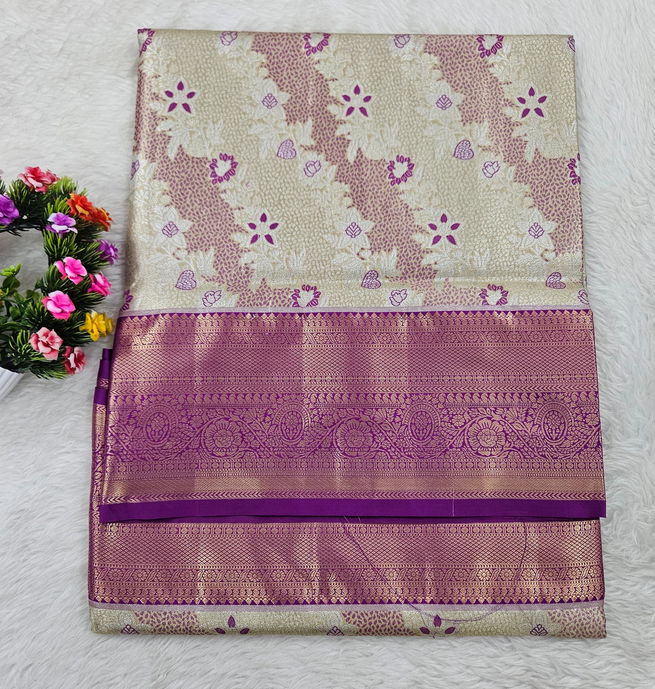 Semi kanchipattu saree