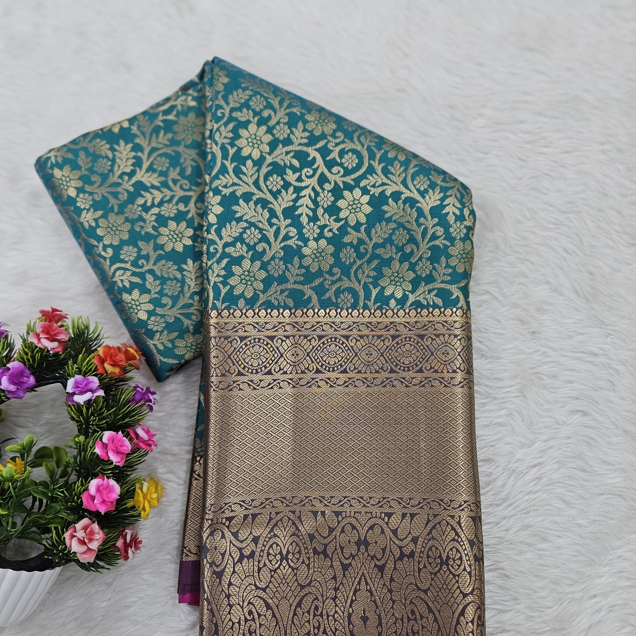 Semi kanchi pattu resham saree
