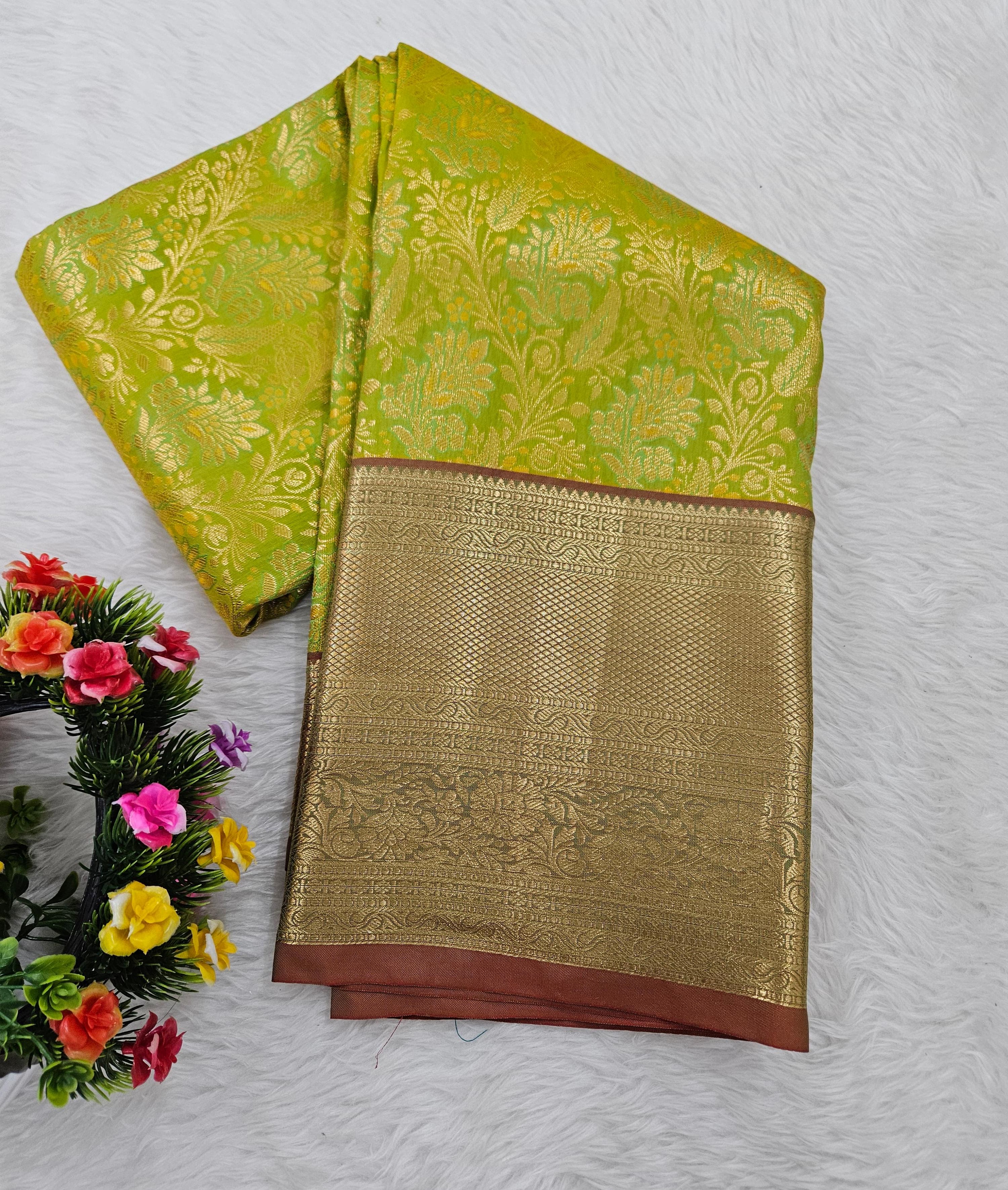 Semi kanchi pattu resham saree