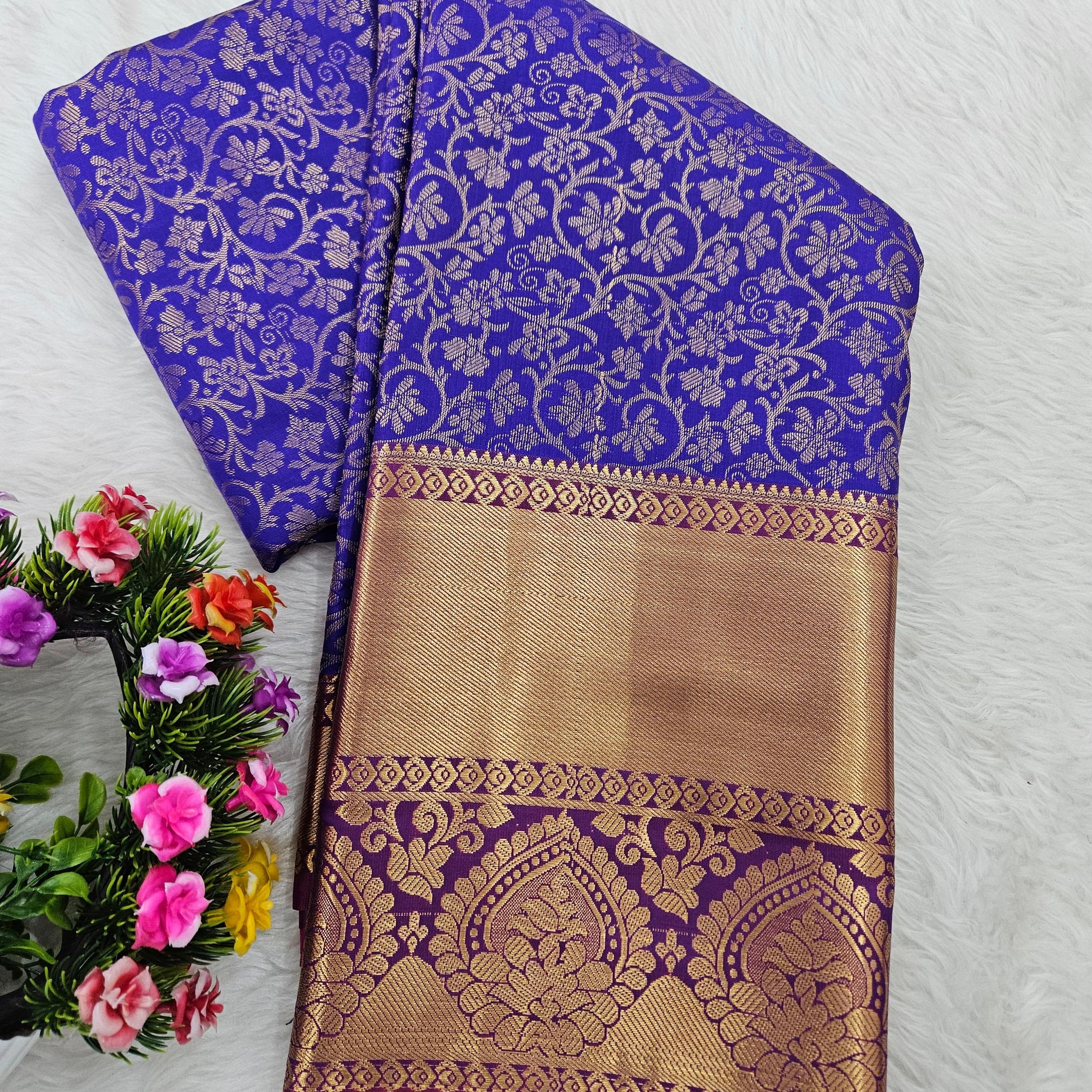 Semi kanchi pattu resham saree