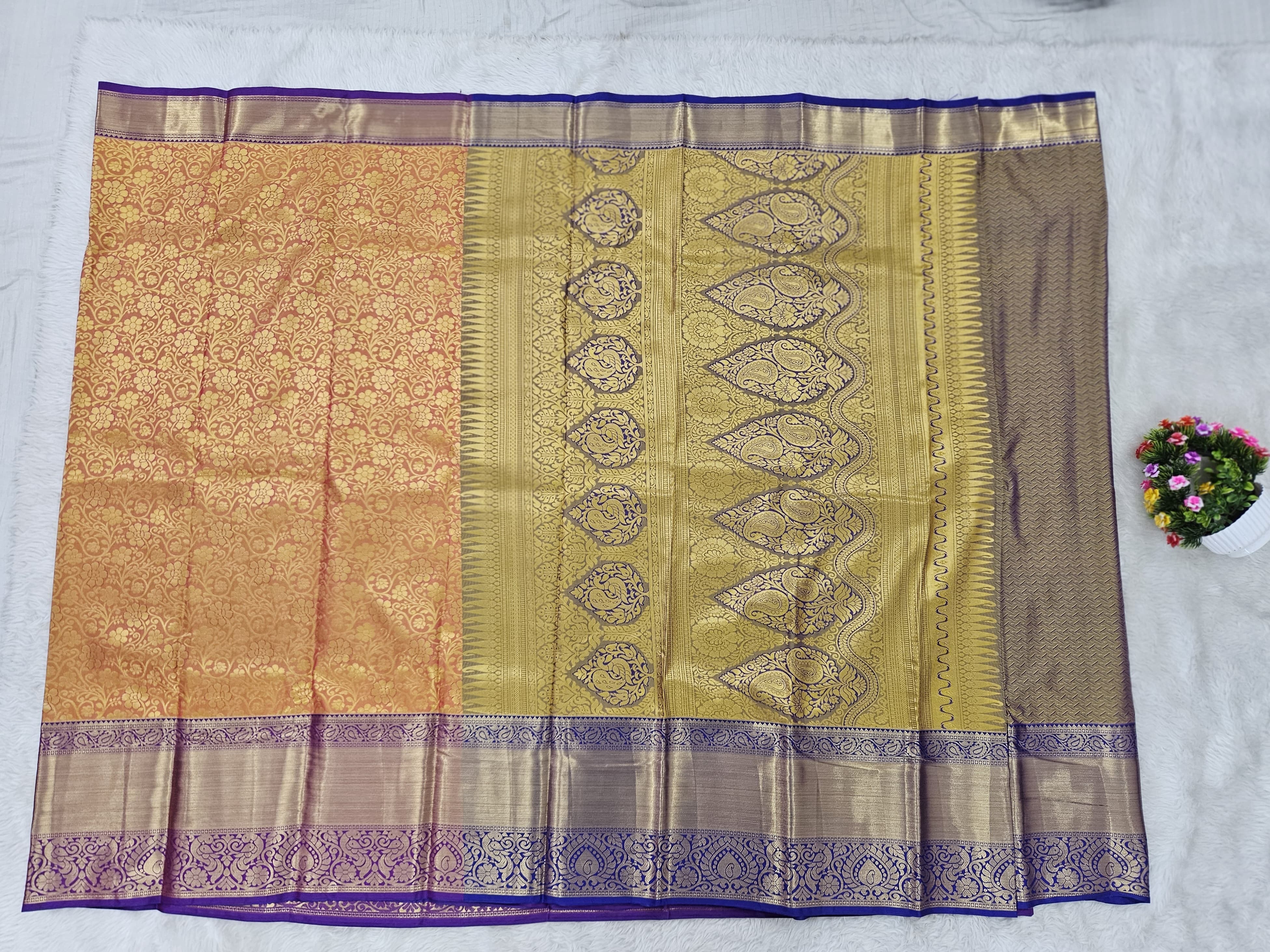 Semi kanchi pattu resham saree