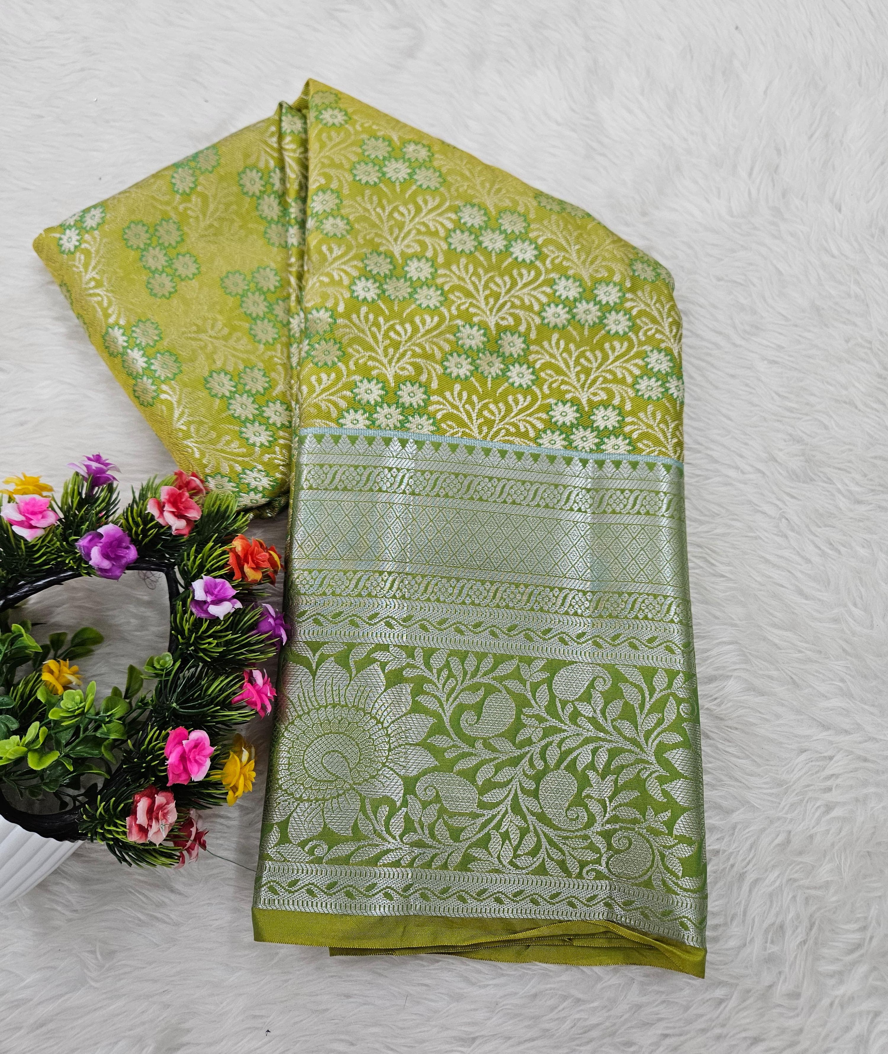 Semi kanchipattu resham saree