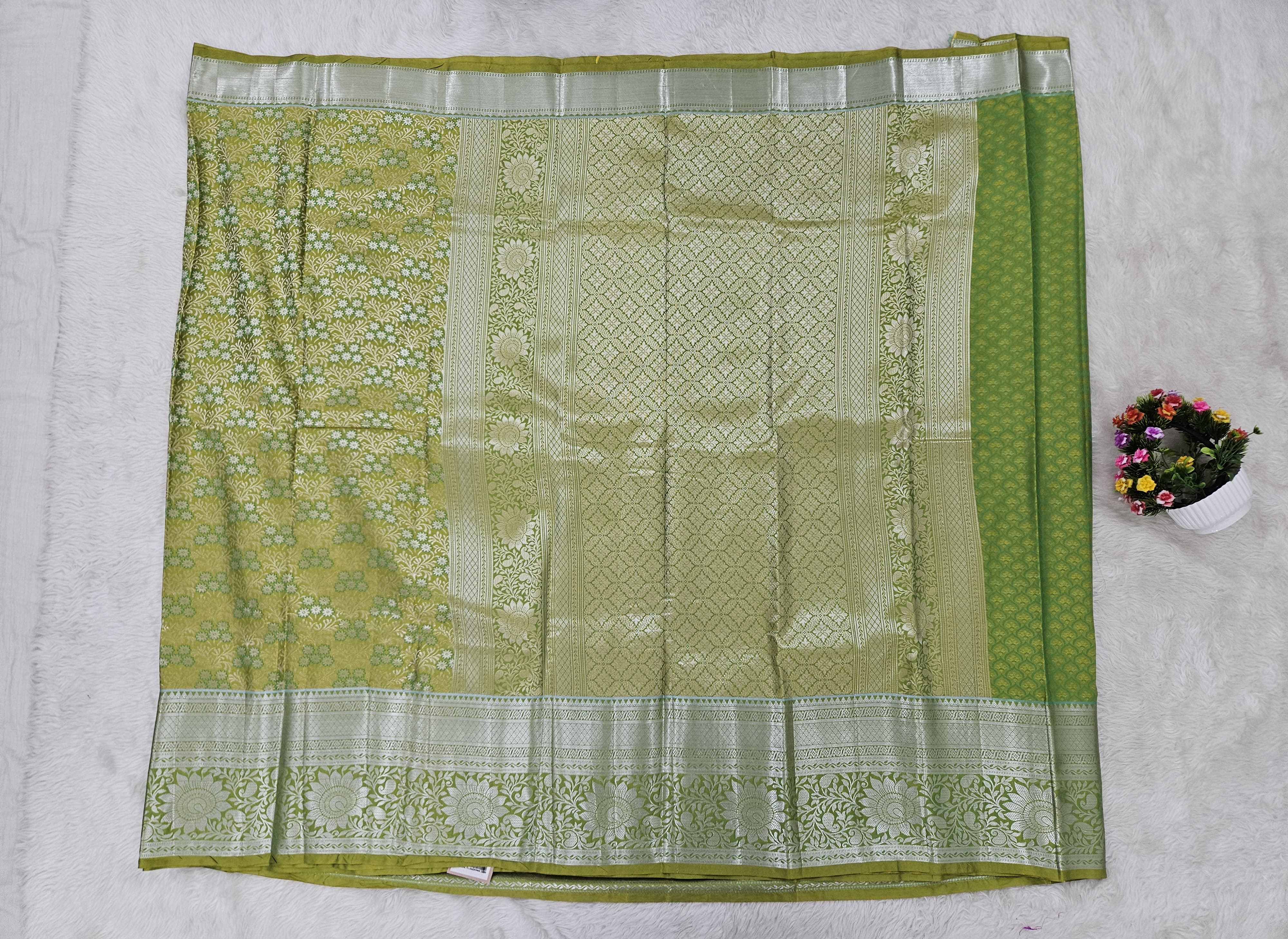Semi kanchipattu resham saree