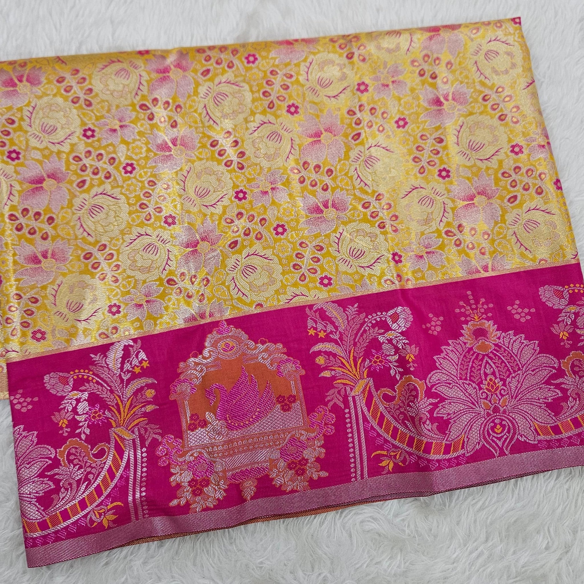 (2–5  Year) Lehenga – Unstitched (Blouse + Material)