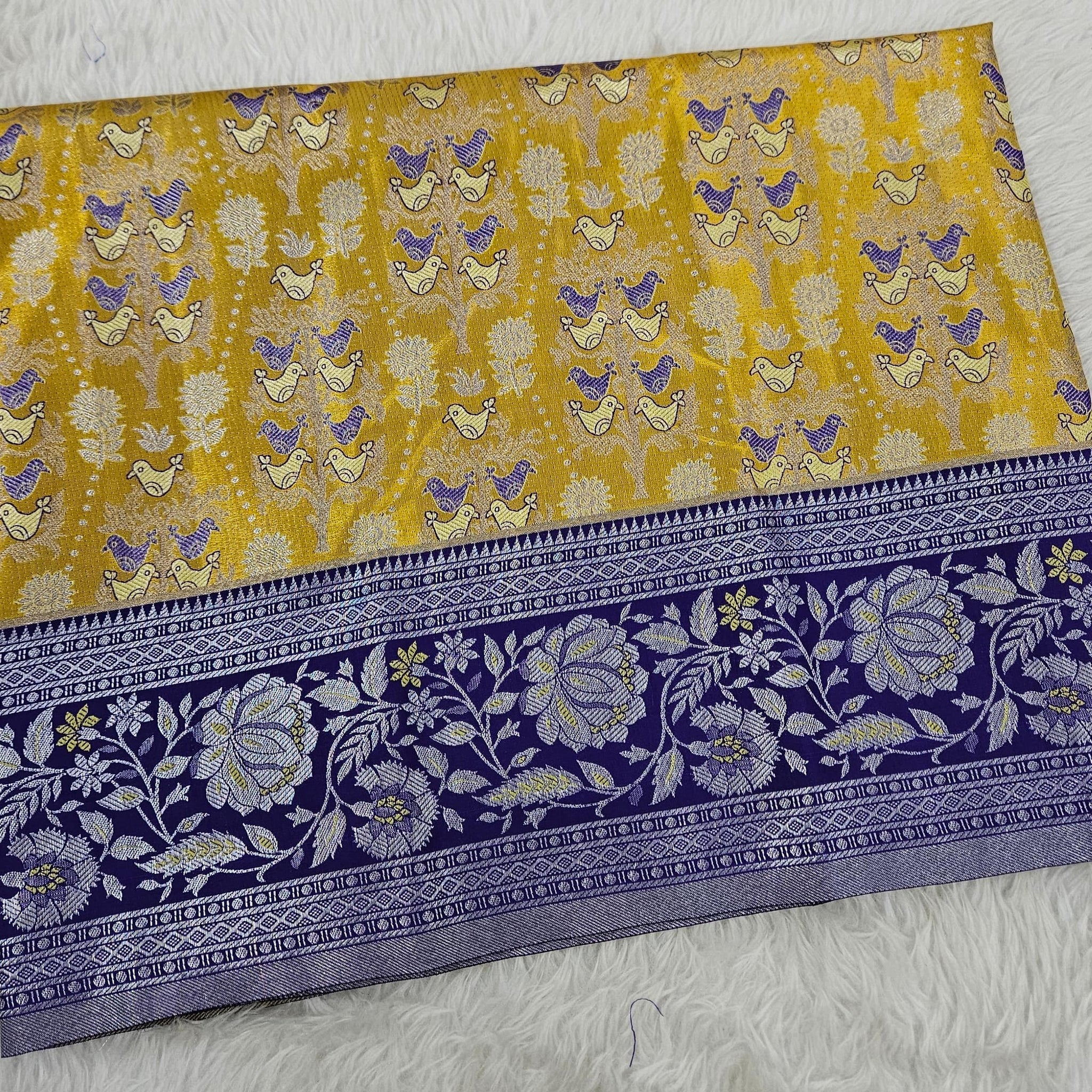 (2–5  Year) Lehenga – Unstitched (Blouse + Material)