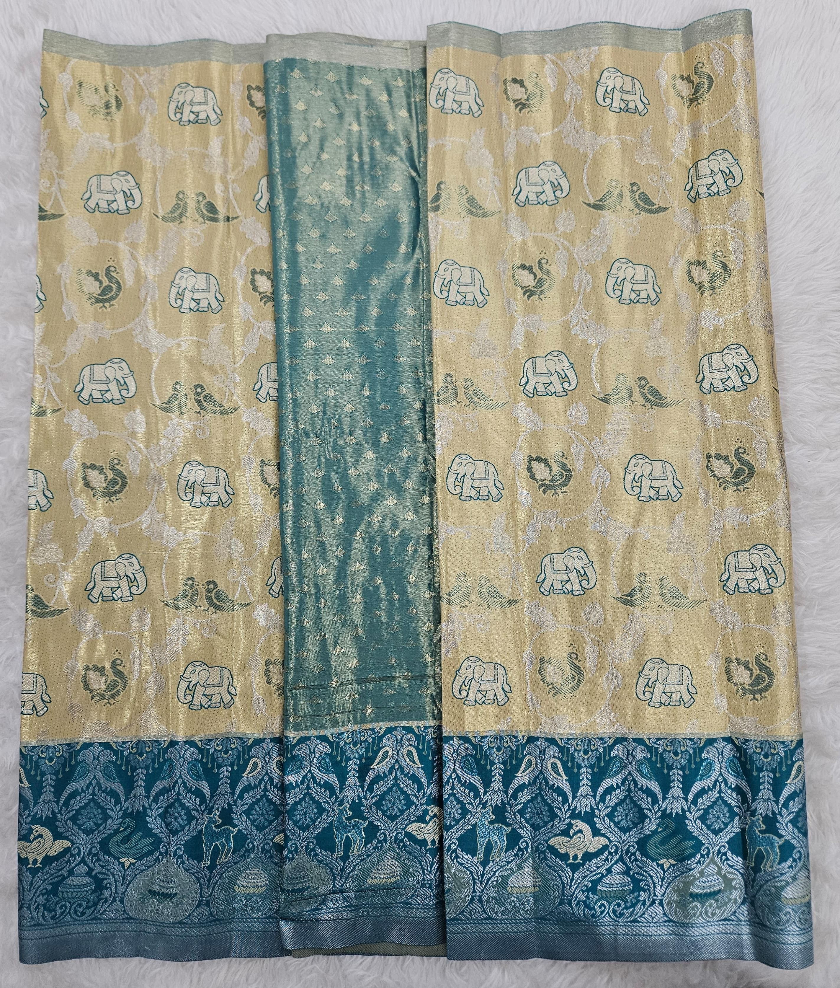 (2–5  Year) Lehenga – Unstitched (Blouse + Material)