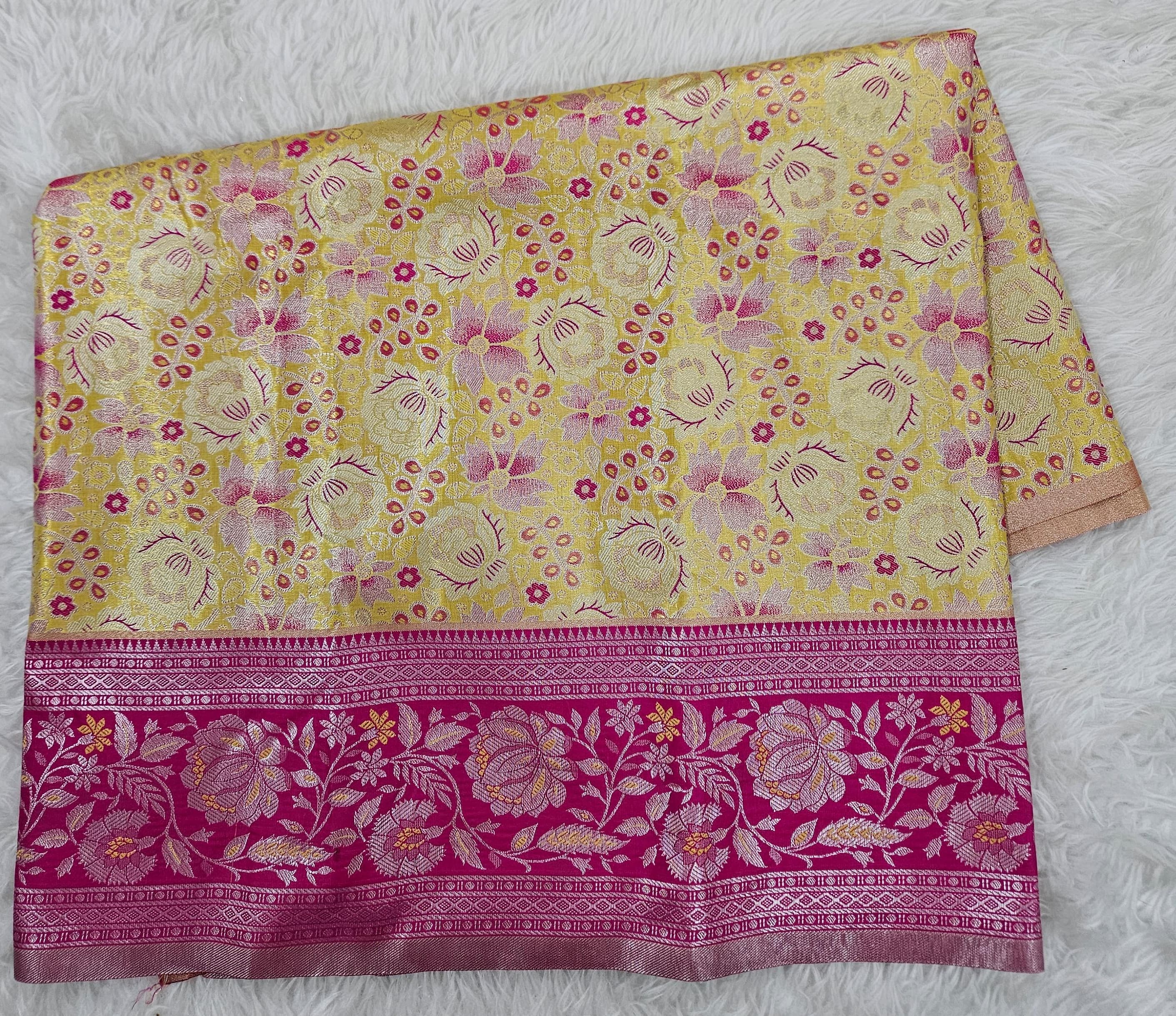 (2–5  Year) Lehenga – Unstitched (Blouse + Material)