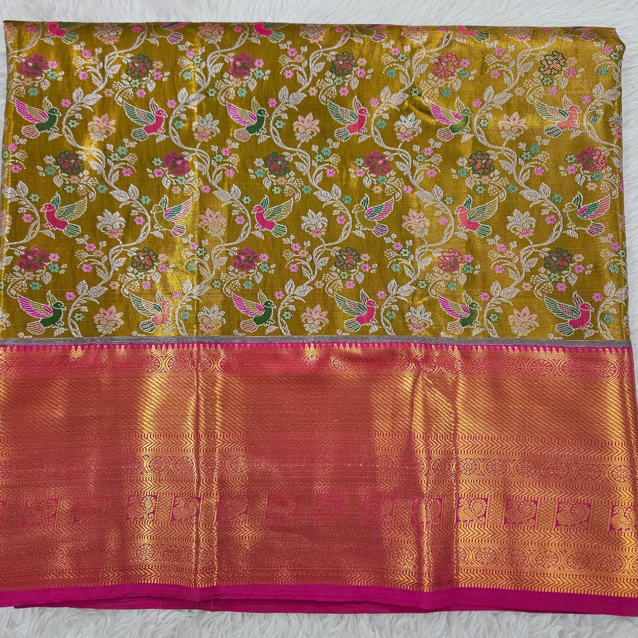 (2–5  Year) Lehenga – Unstitched (Blouse + Material)