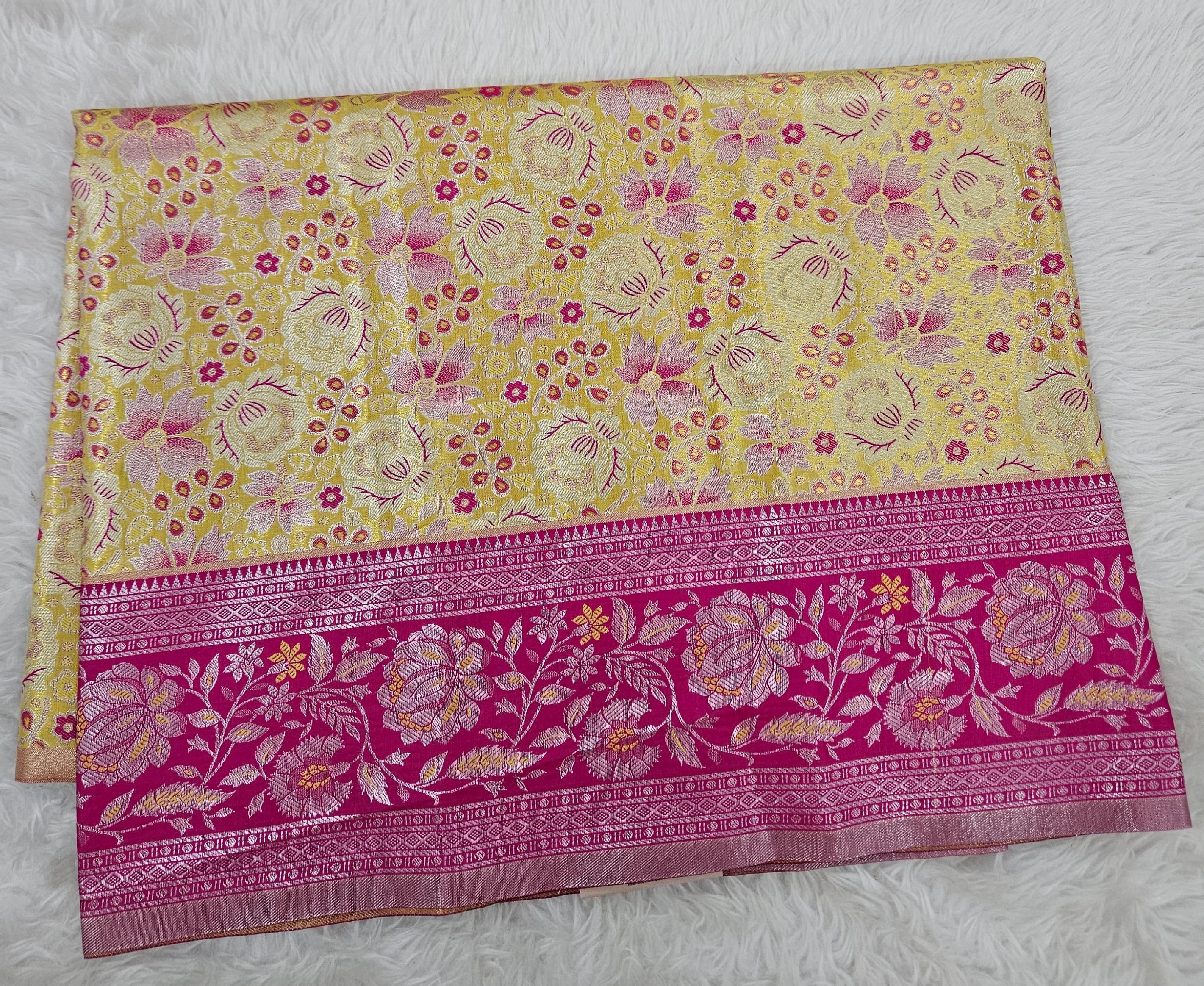 (2–5  Year) Lehenga – Unstitched (Blouse + Material)