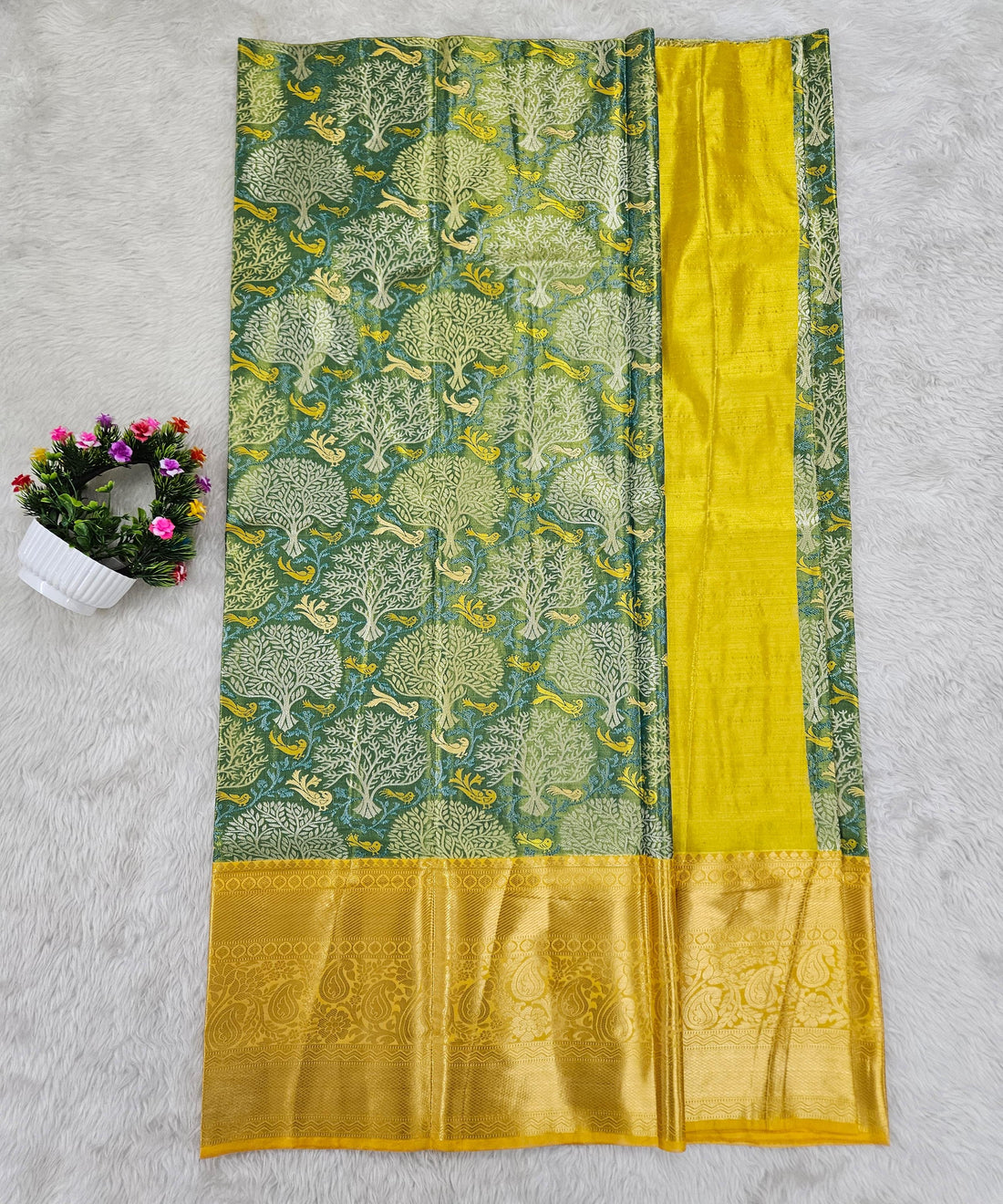 (10+ Year) Lehenga – Unstitched (Blouse + Material)