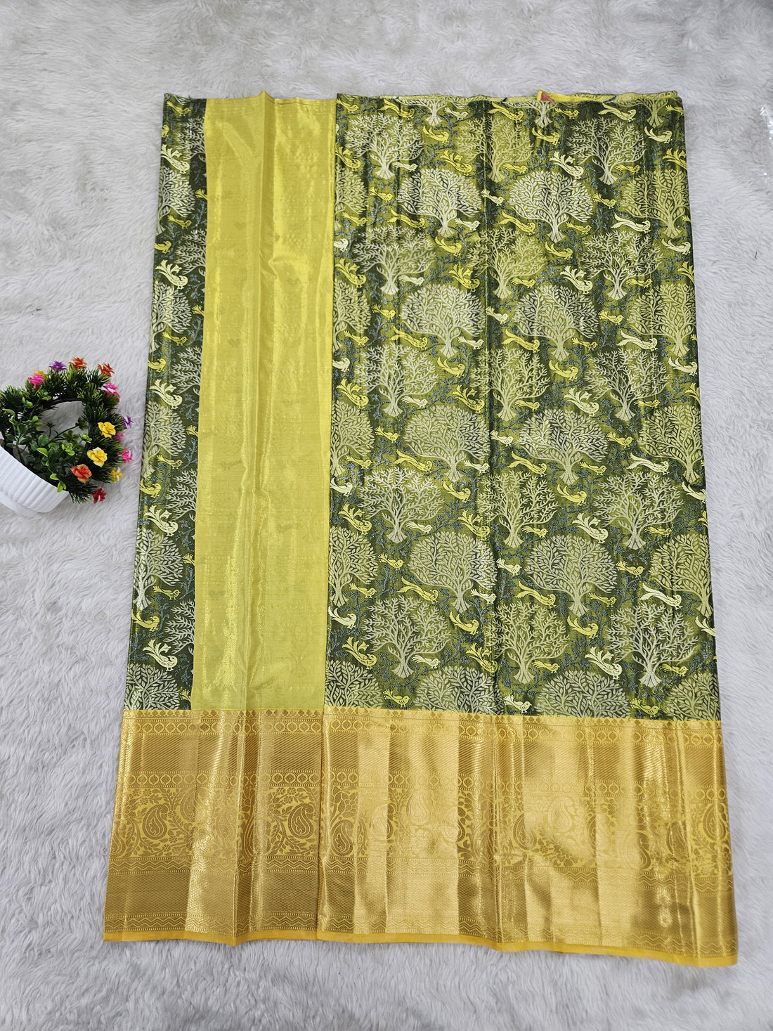 (10+ Year) Lehenga – Unstitched (Blouse + Material)