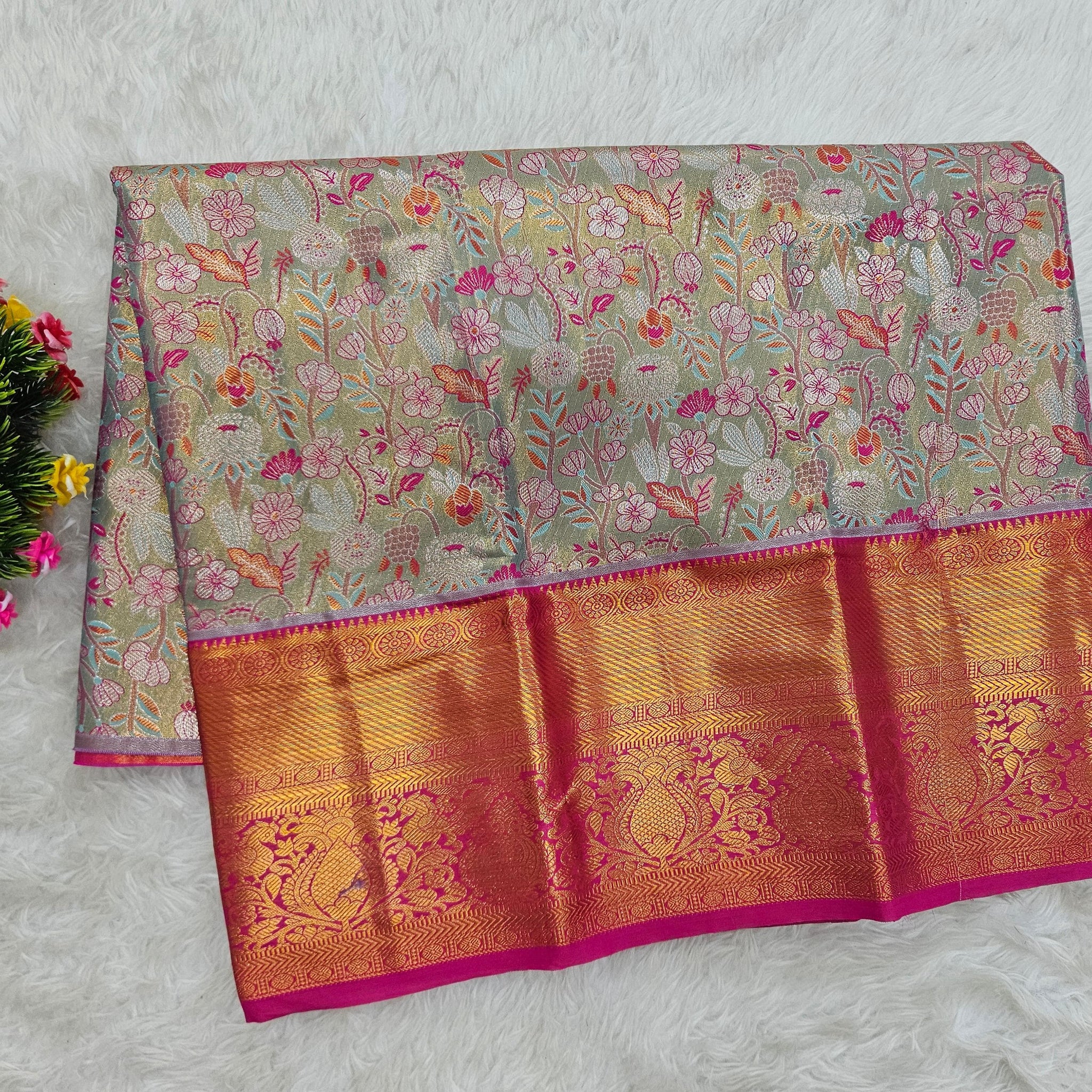 (2–5  Year) Lehenga – Unstitched (Blouse + Material)