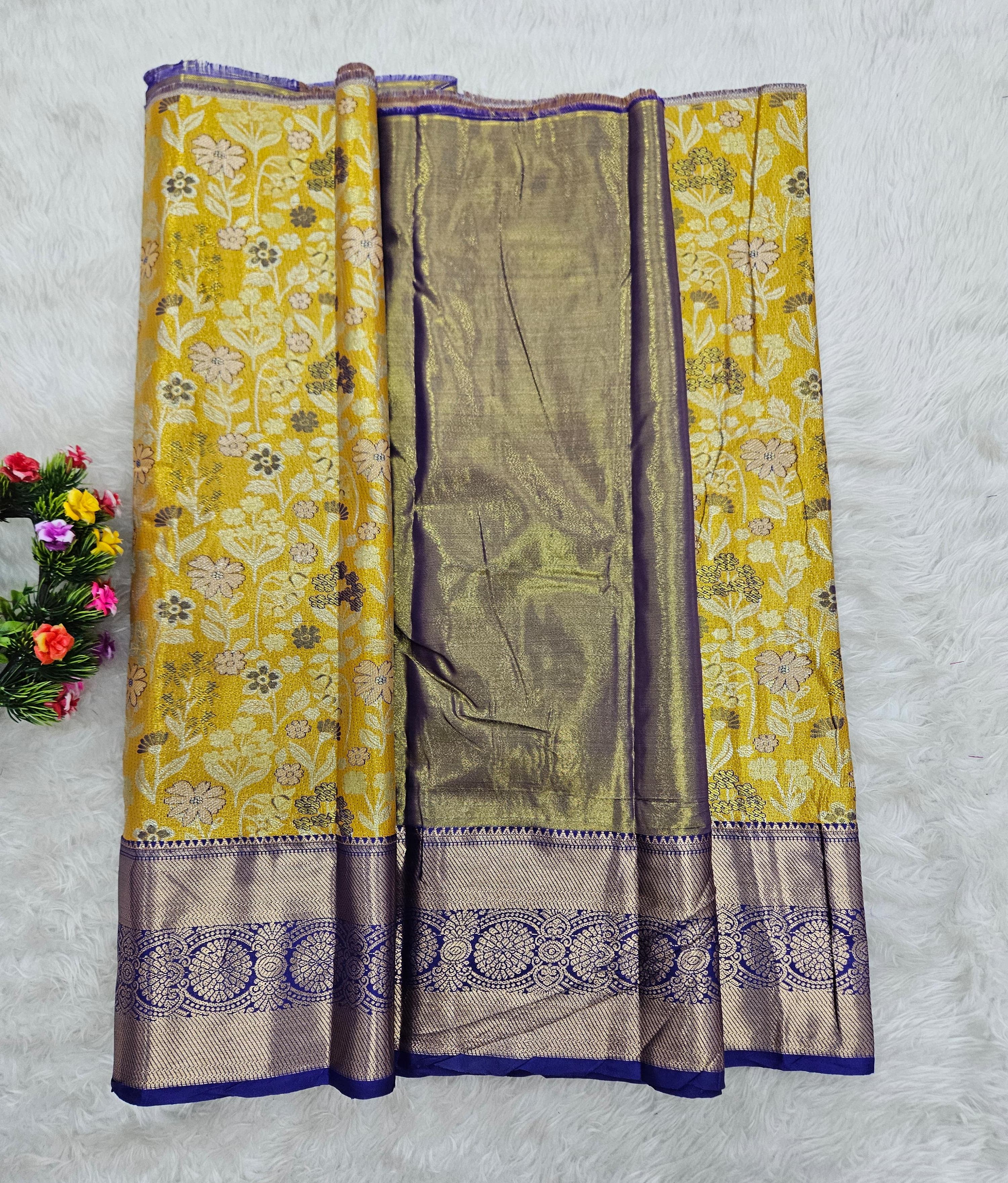 (2–5  Year) Lehenga – Unstitched (Blouse + Material)