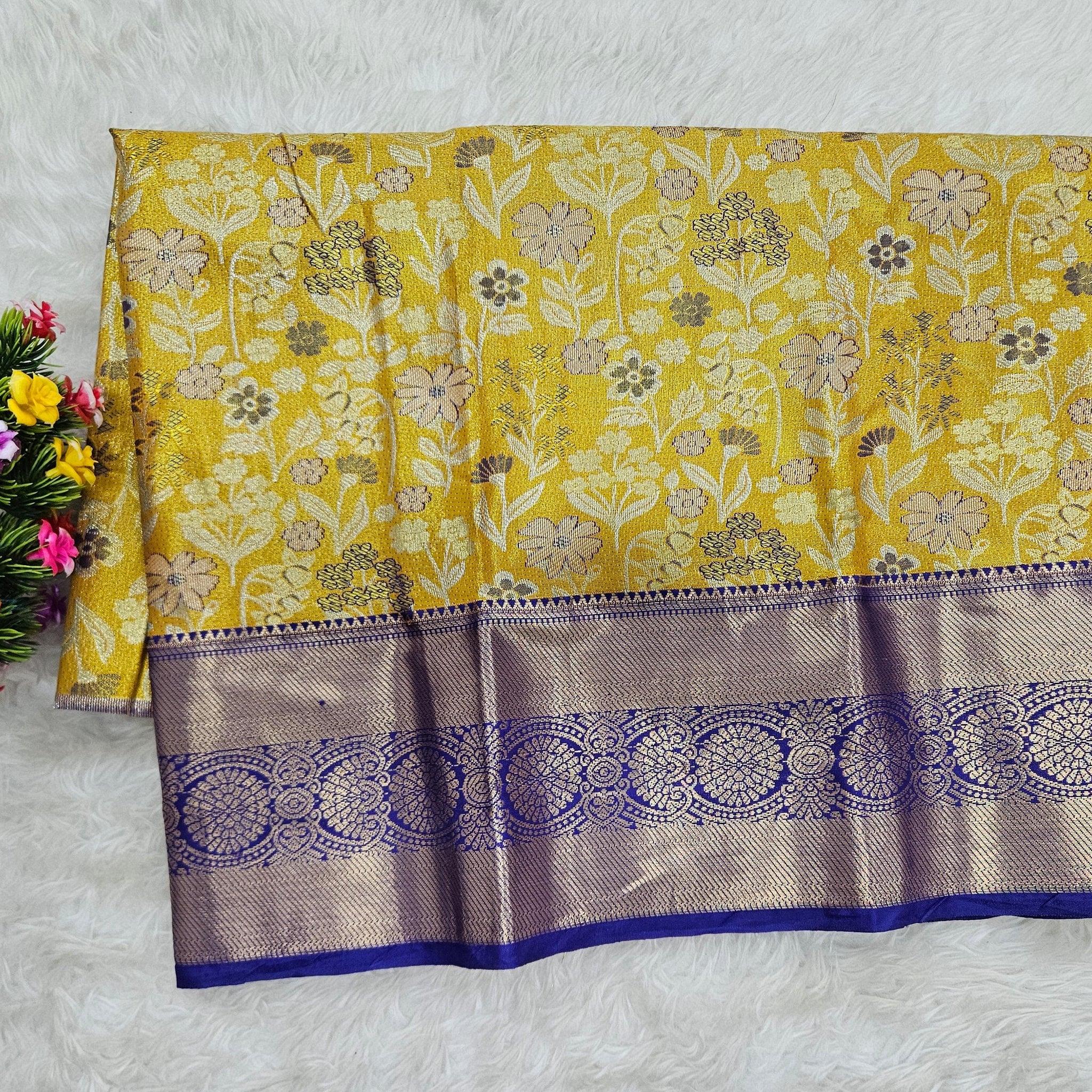 (2–5  Year) Lehenga – Unstitched (Blouse + Material)