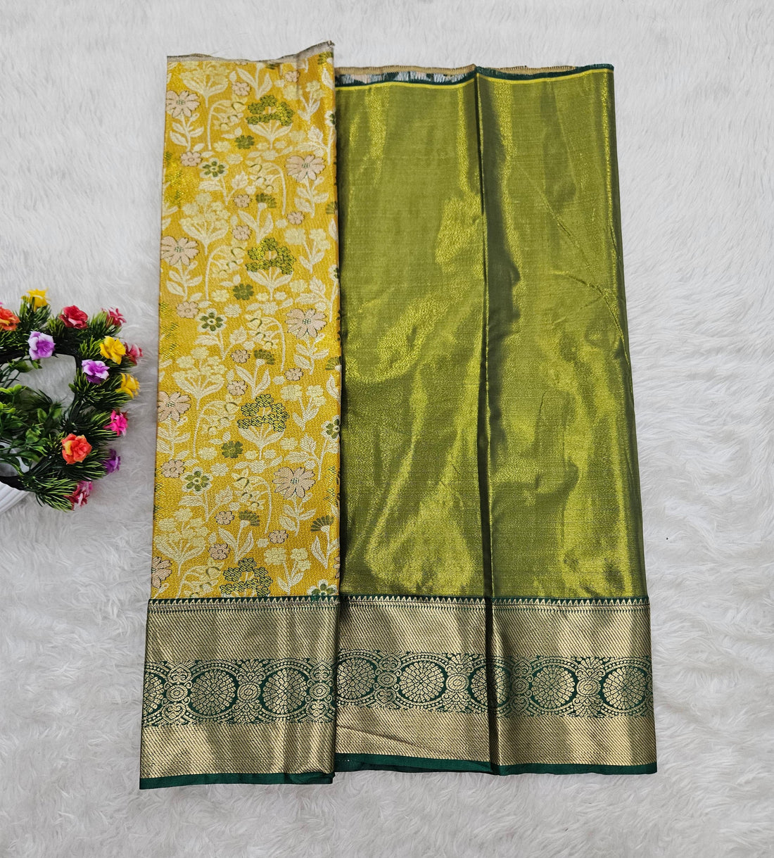 (2–5  Year) Lehenga – Unstitched (Blouse + Material)