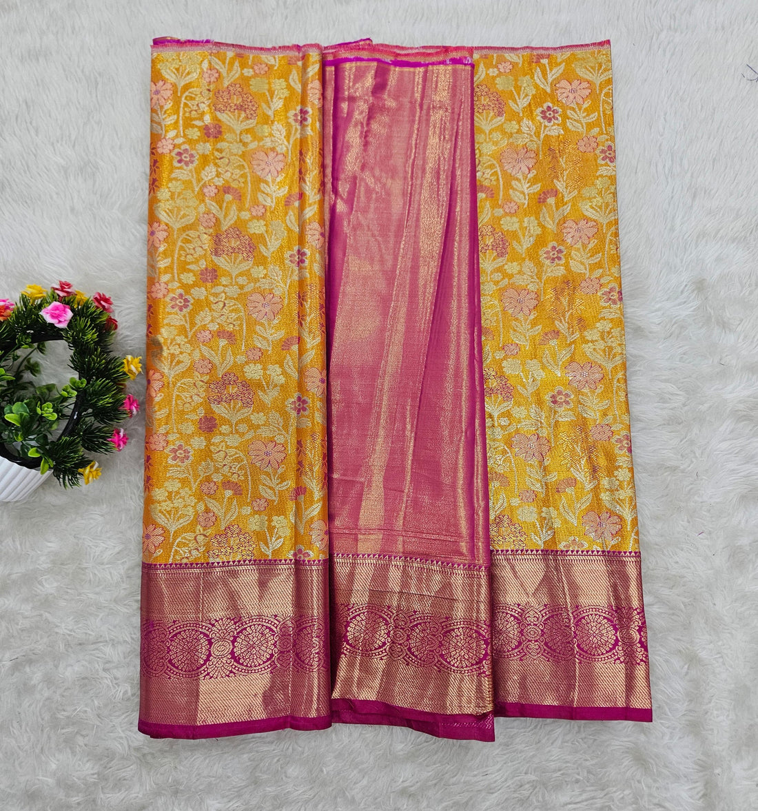 (2–5  Year) Lehenga – Unstitched (Blouse + Material)