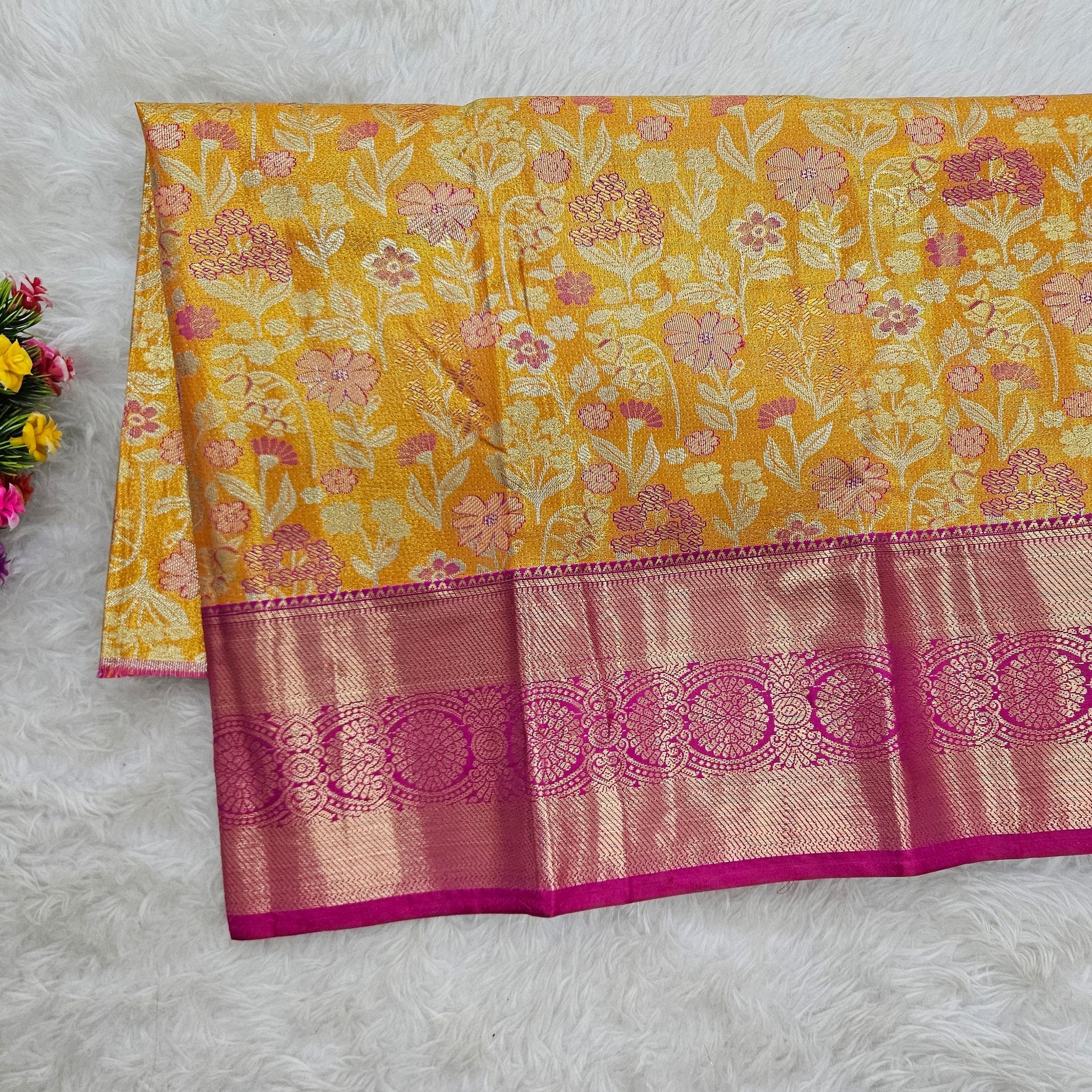 (2–5  Year) Lehenga – Unstitched (Blouse + Material)