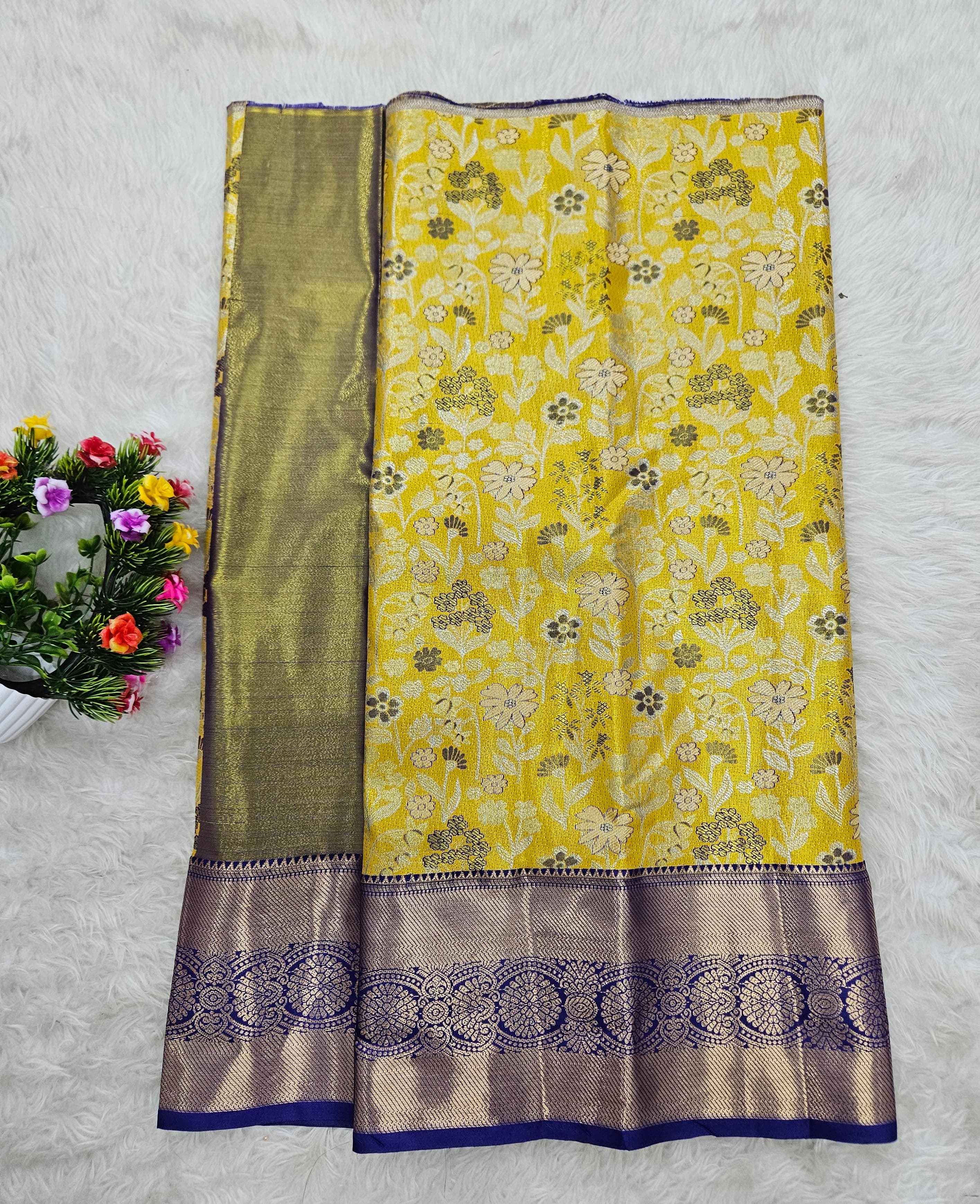 (2–5  Year) Lehenga – Unstitched (Blouse + Material)