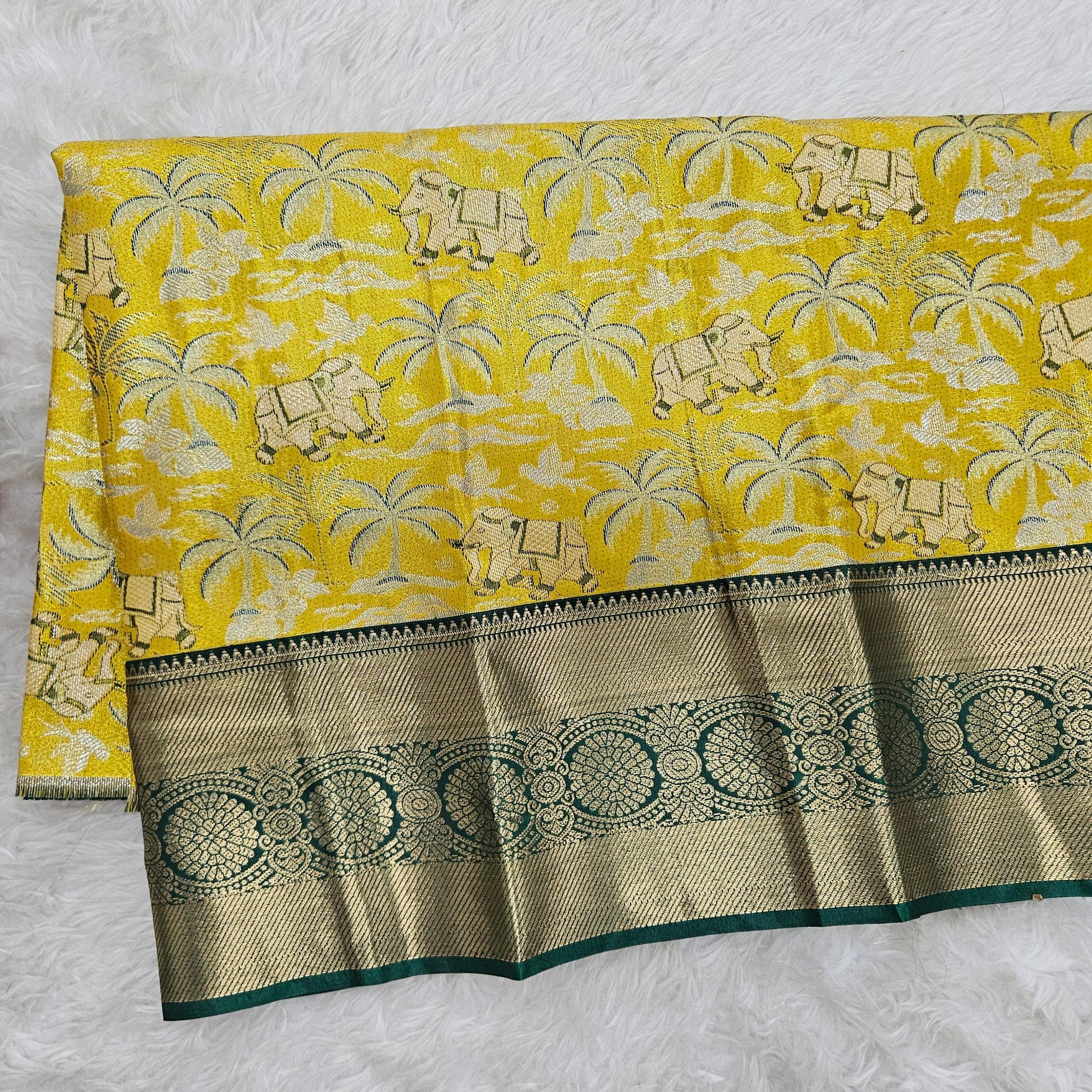 (2–5  Year) Lehenga – Unstitched (Blouse + Material)