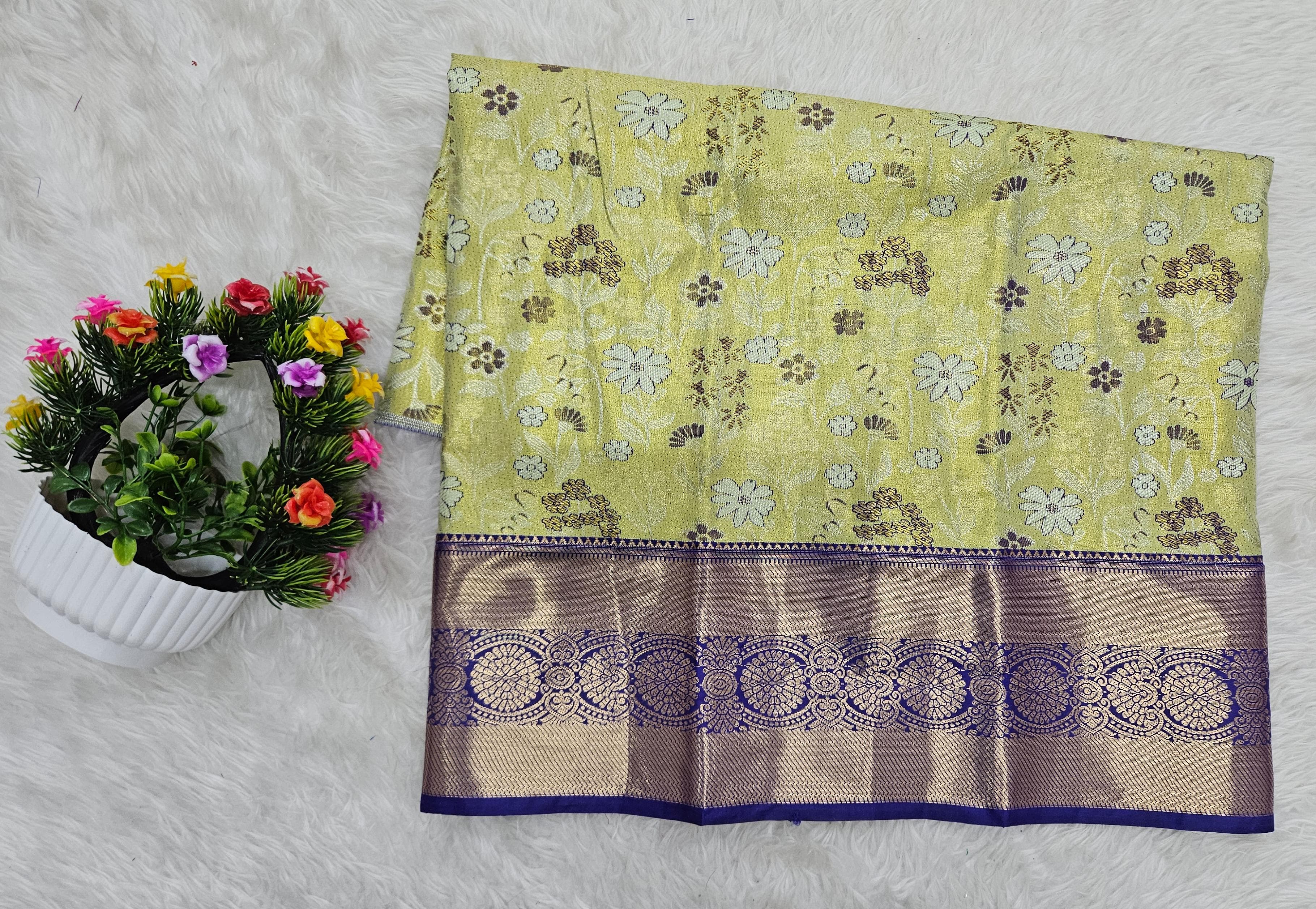 (2–5  Year) Lehenga – Unstitched (Blouse + Material)