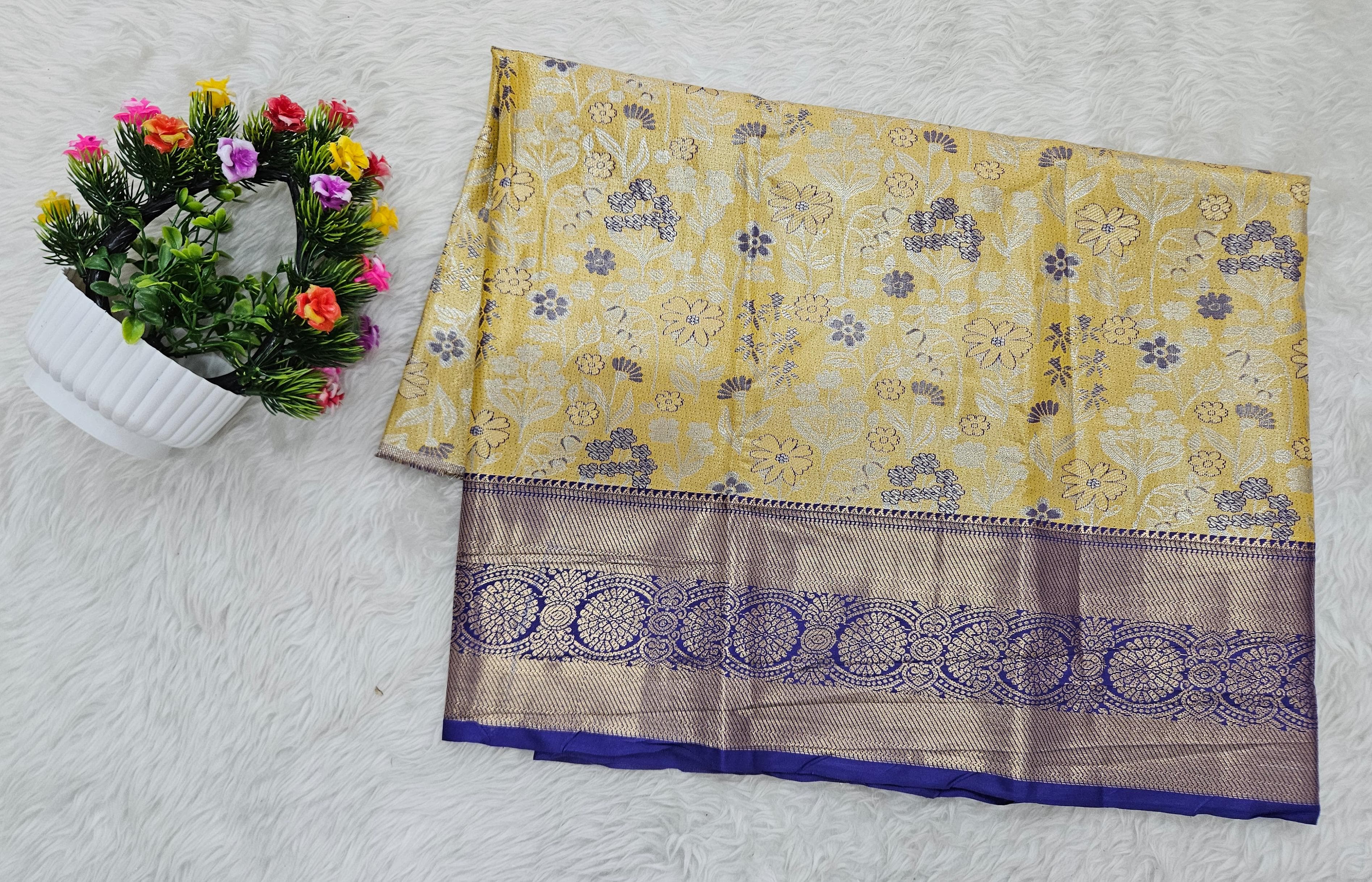 (2–5  Year) Lehenga – Unstitched (Blouse + Material)