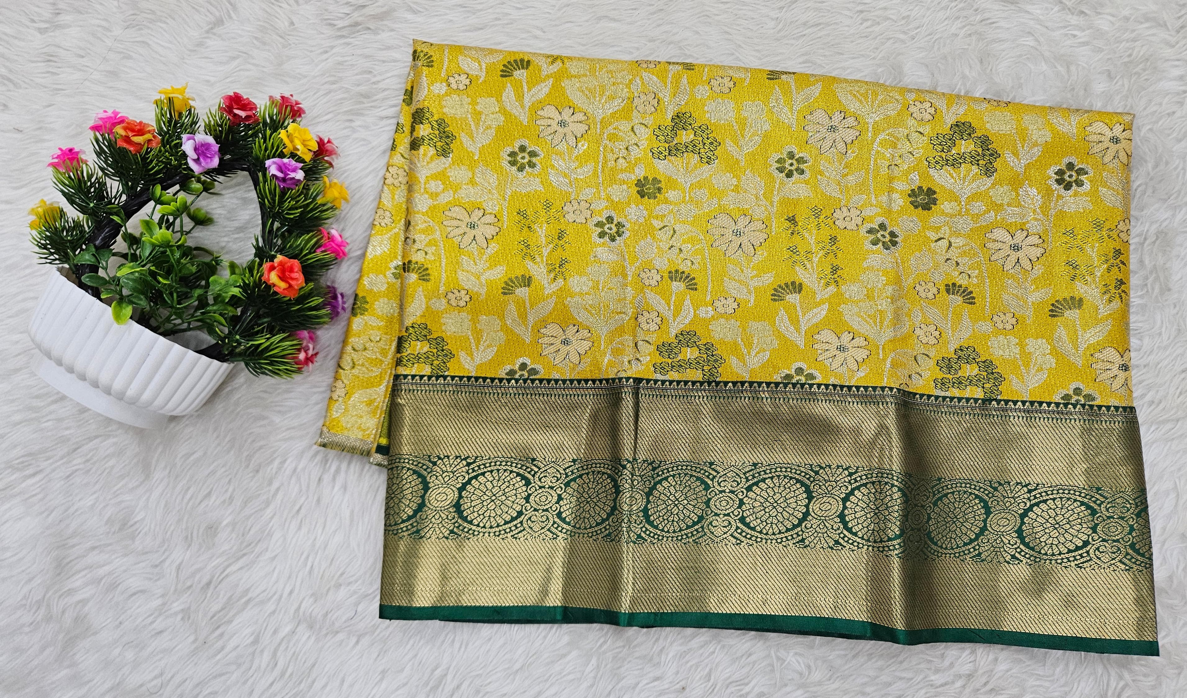 (2–5  Year) Lehenga – Unstitched (Blouse + Material)