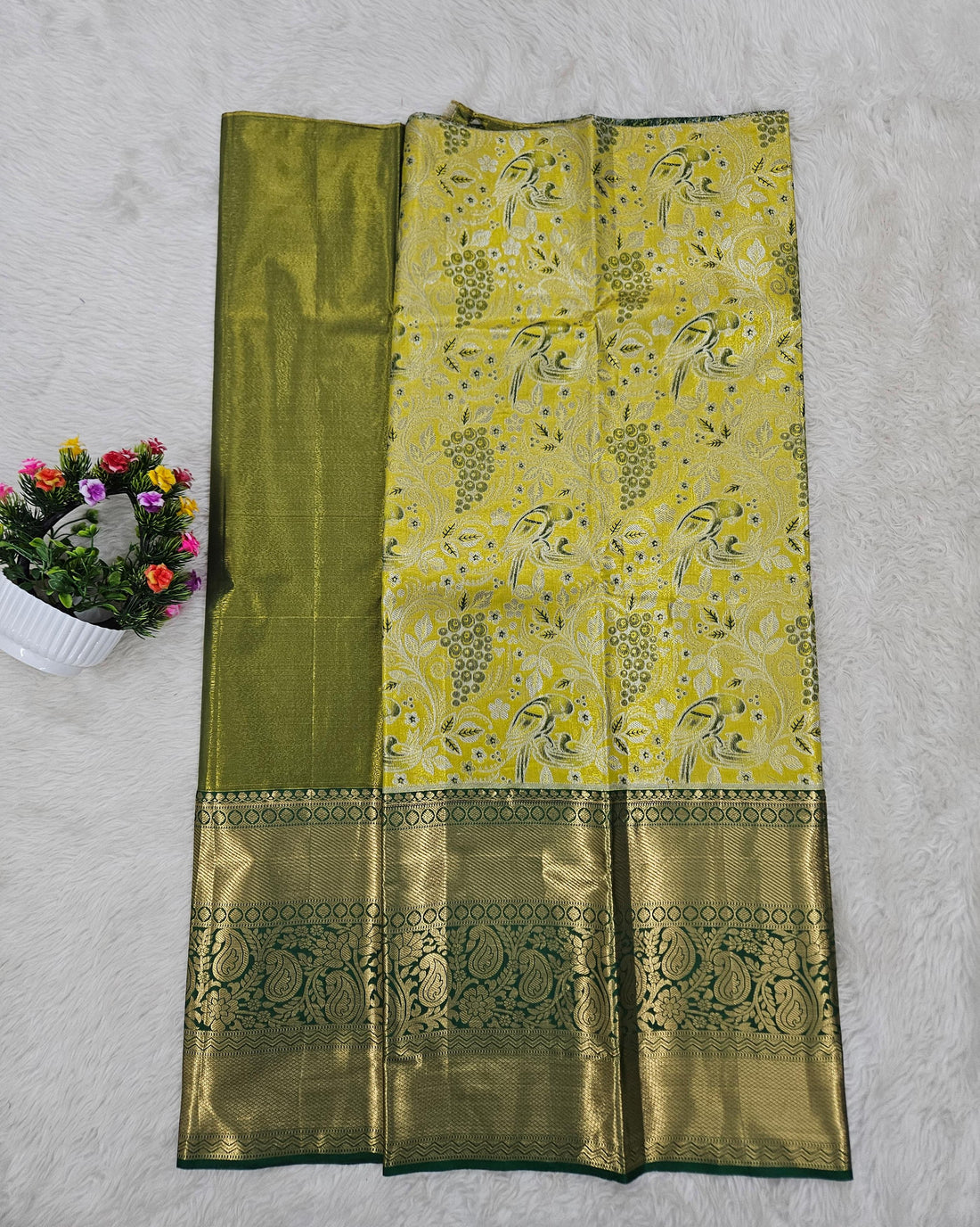 (5–10 Year) Lehenga – Unstitched (Blouse + Material)